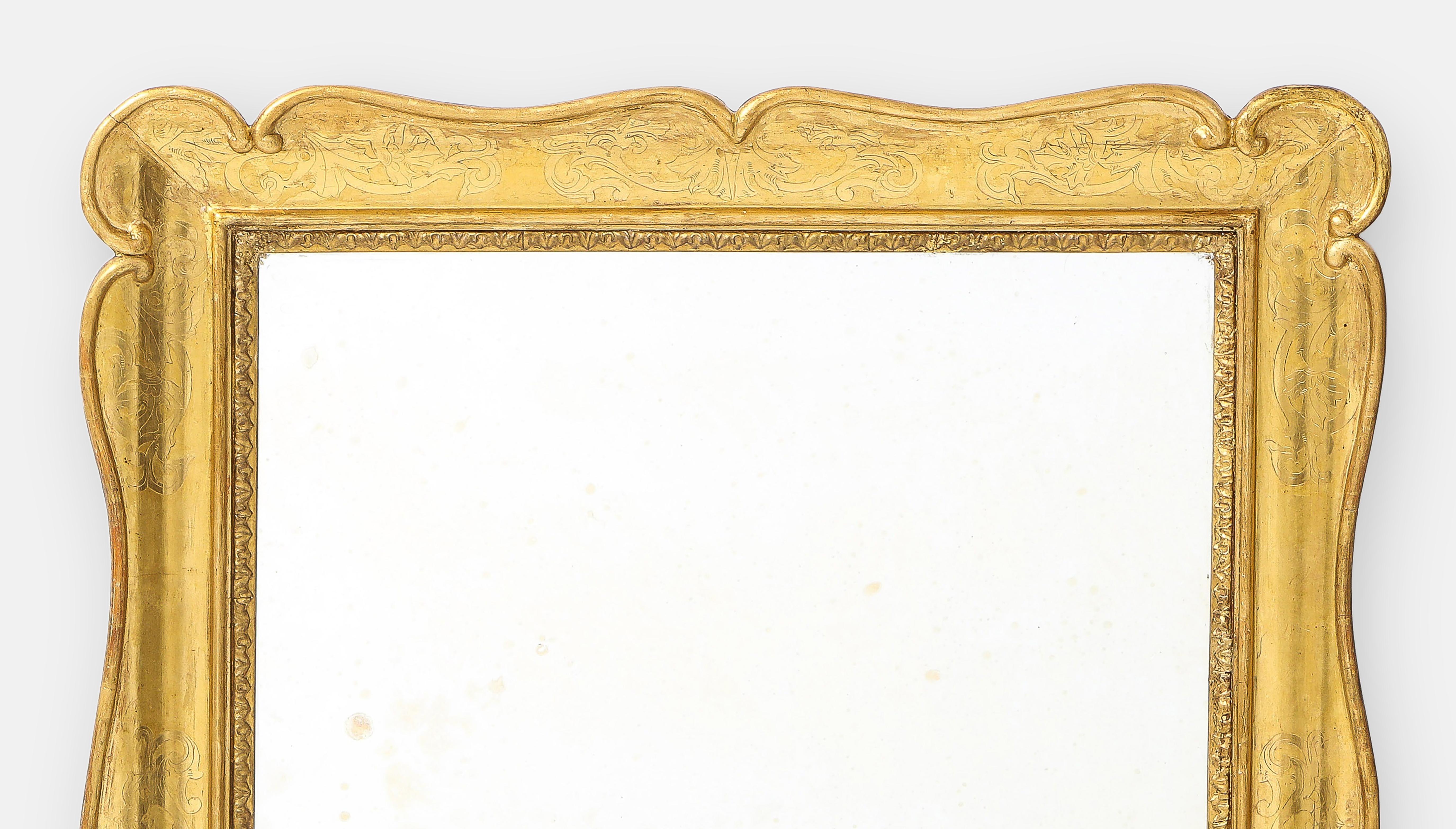 Miroir Paire de miroirs italiens en bois doré sculpté du XIXe siècle en vente