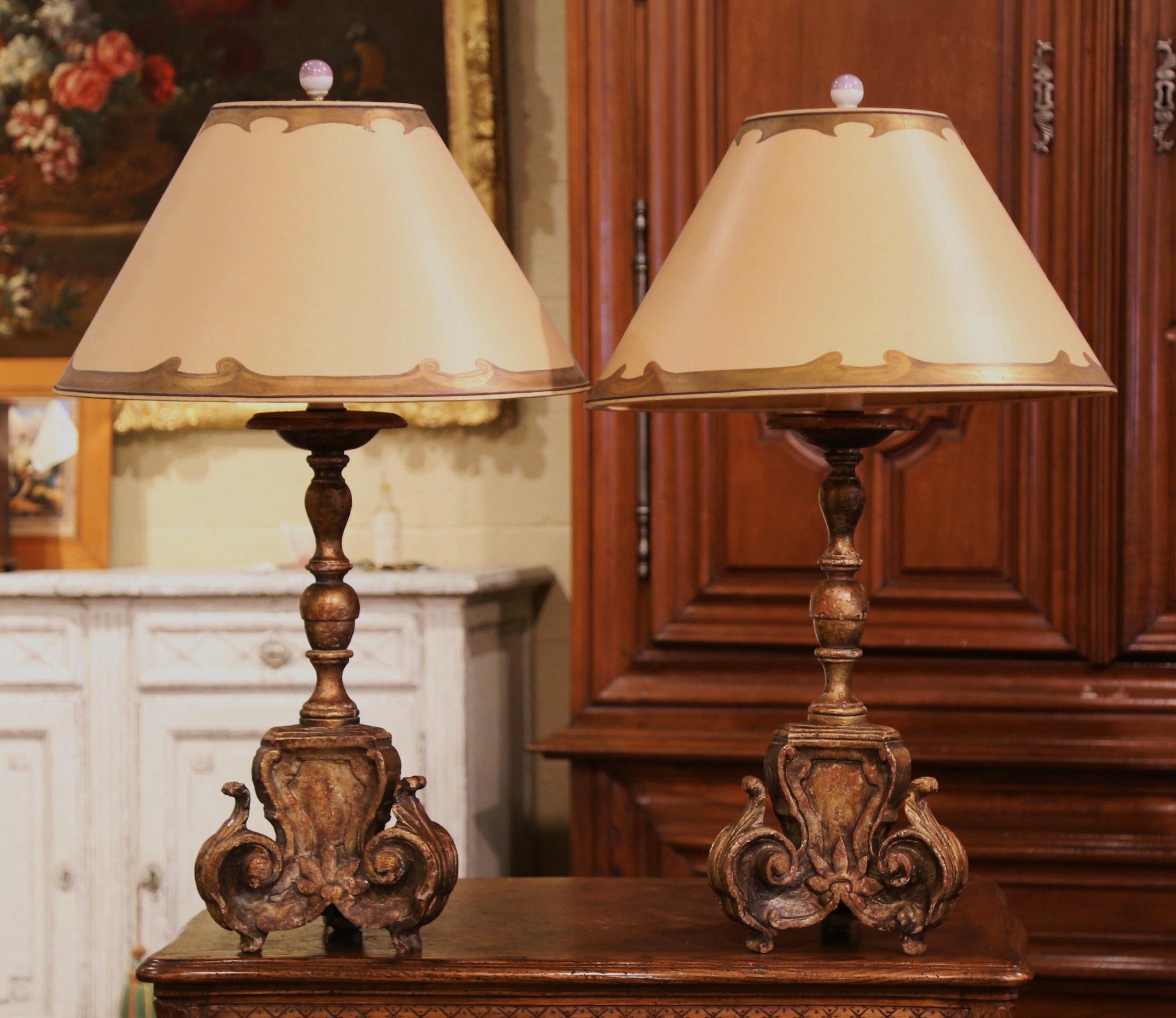 Pair of 19th Century Italian Carved Giltwood Painted Candlestick Table Lamps In Excellent Condition In Dallas, TX