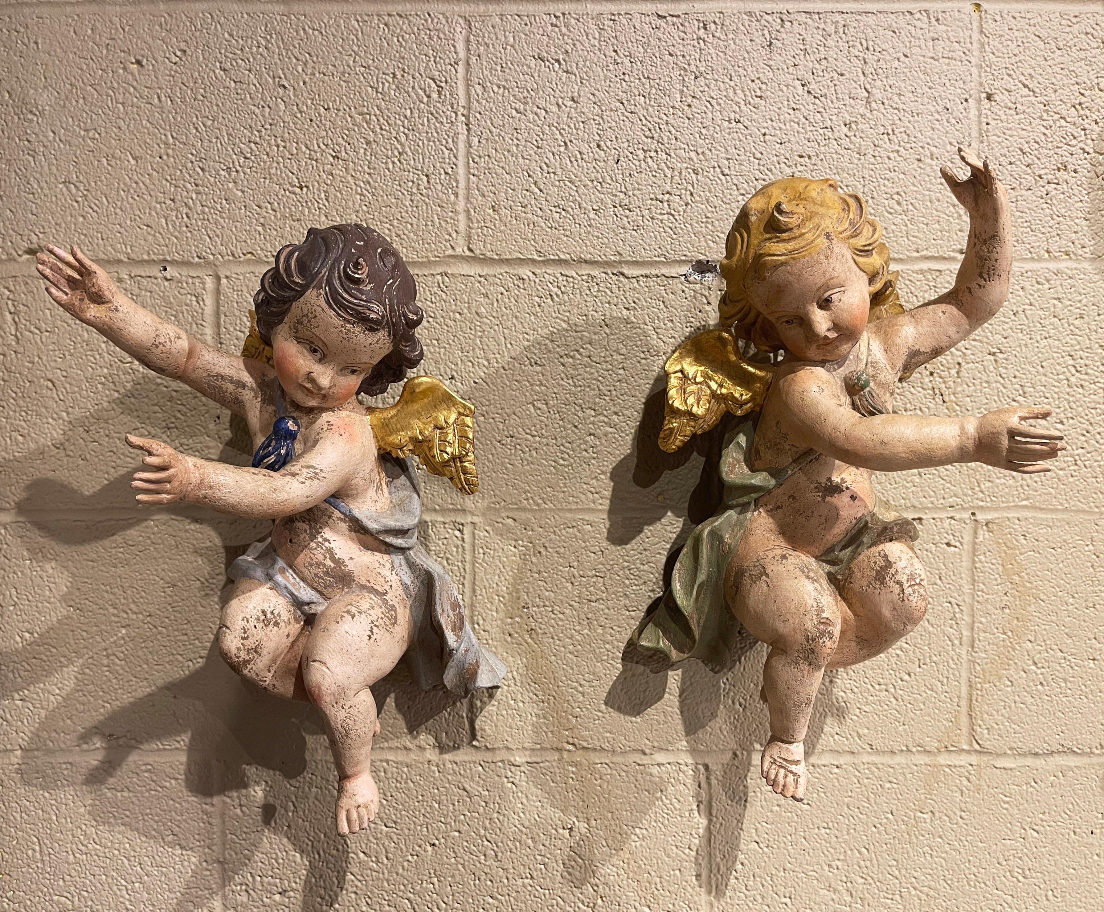 Pair of 19th Century Italian Carved Giltwood Polychrome Cherubs Sculptures 2