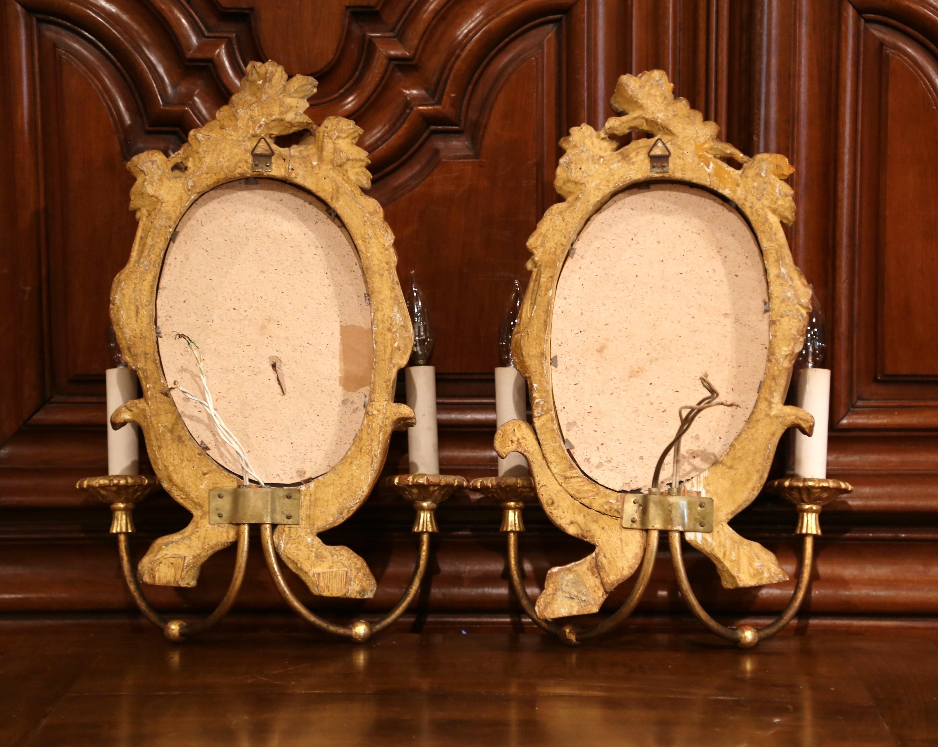 Pair of 19th Century Italian Carved Giltwood Two-Light Sconces with Grape Motif 2