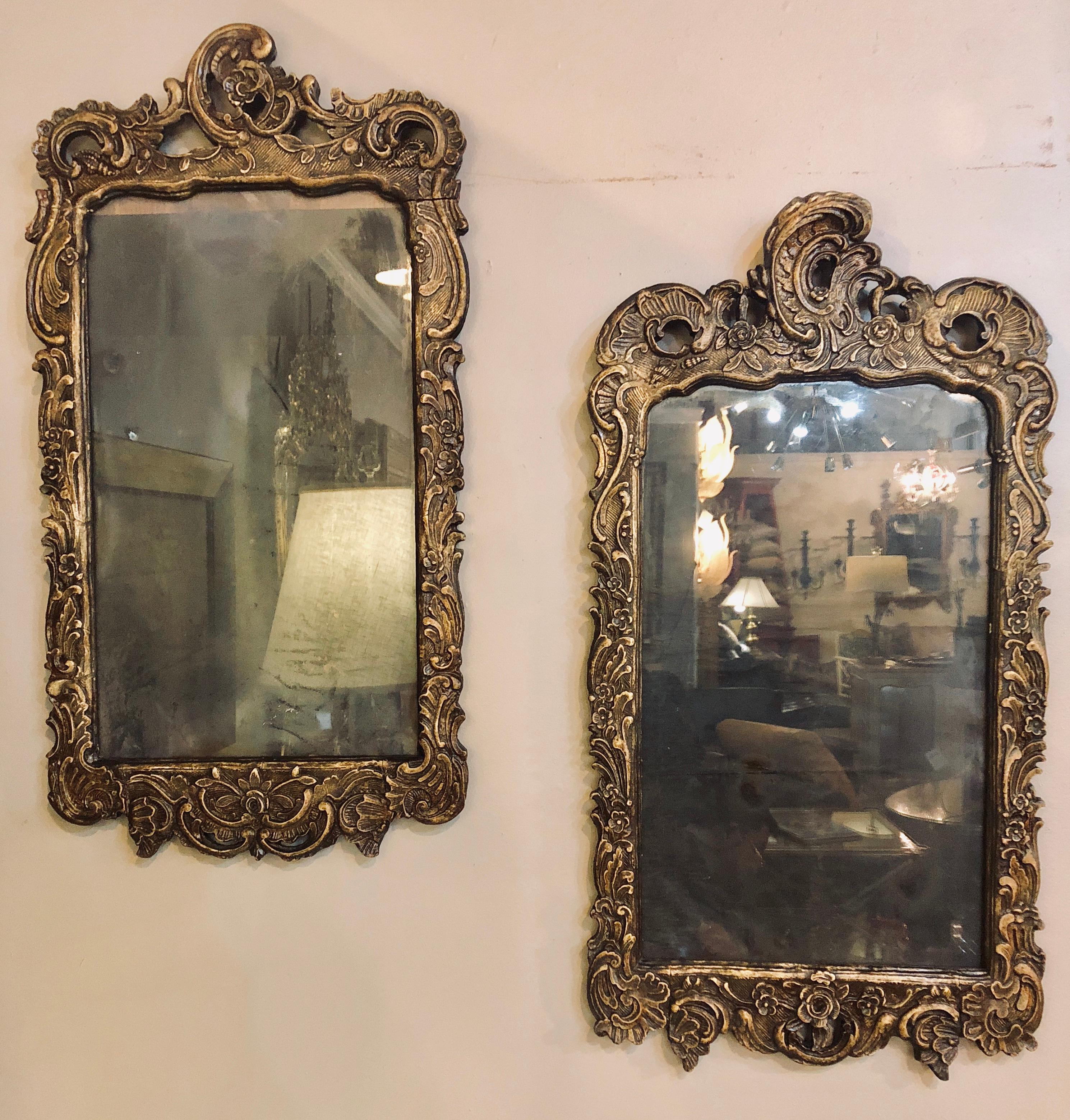 Rococo Pair Of 19th Century Italian Carved Mirror Frames