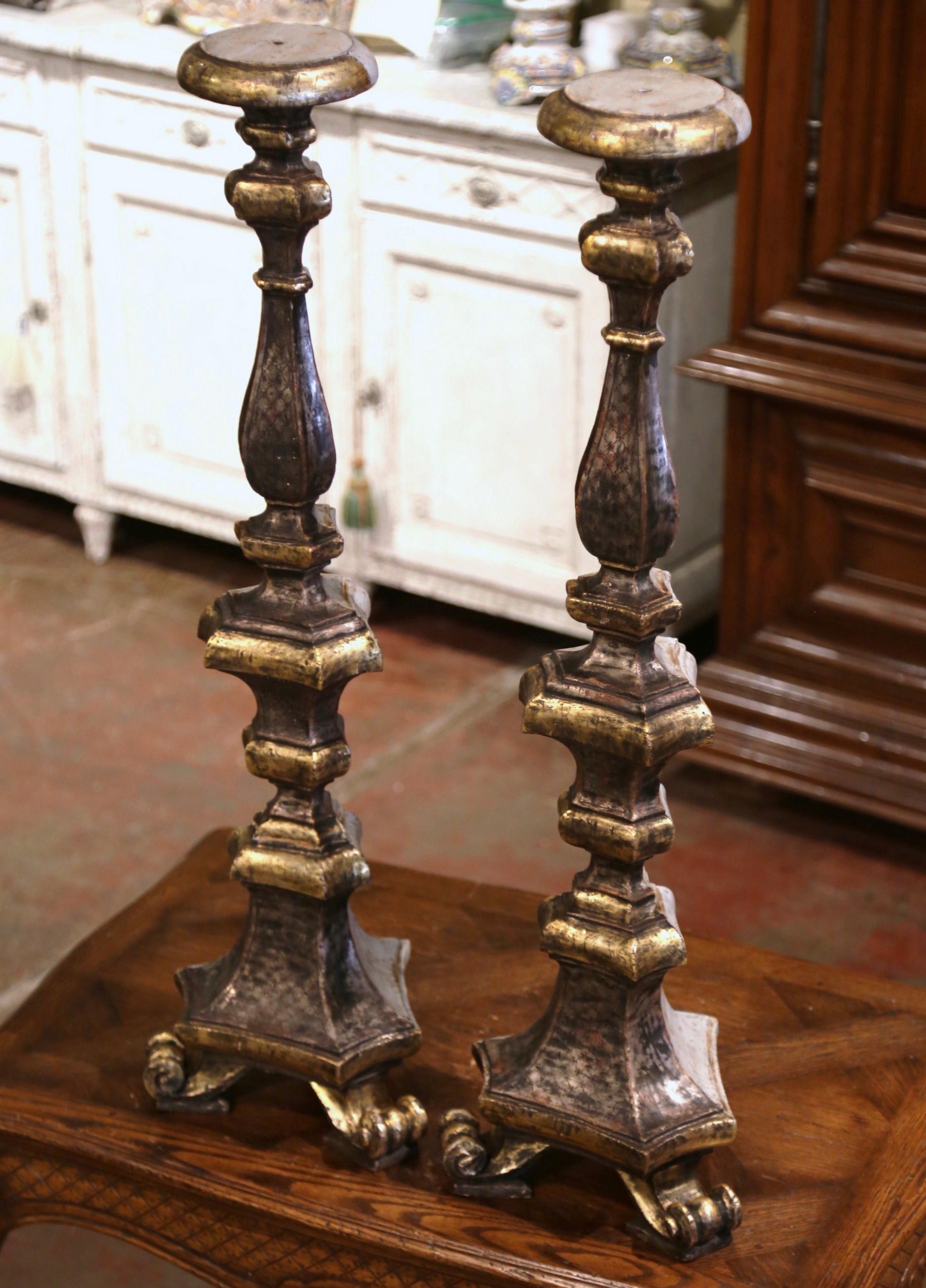 Pair of 19th Century Italian Carved Two-Tone Giltwood Cathedral Candlesticks 8