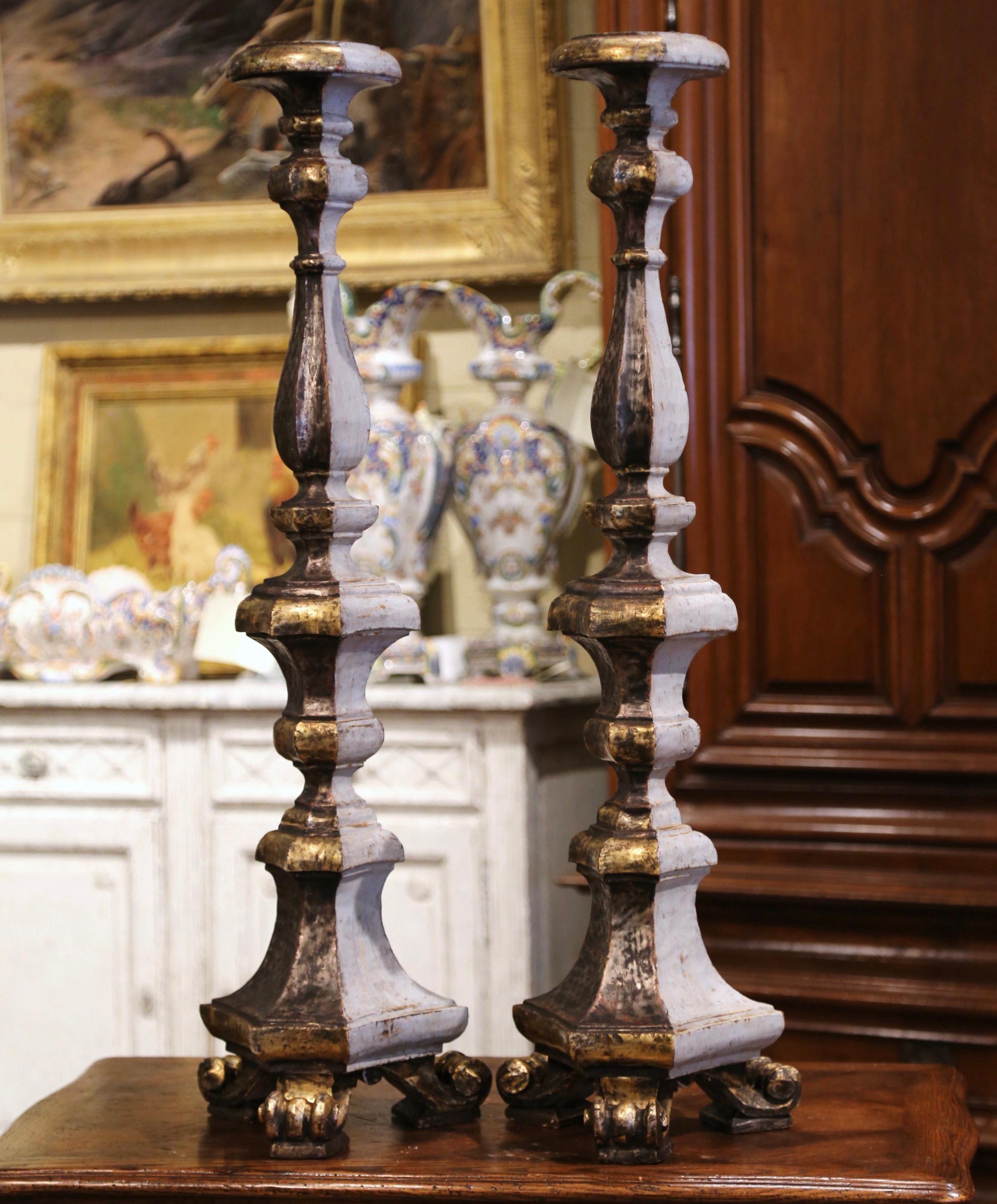 Pair of 19th Century Italian Carved Two-Tone Giltwood Cathedral Candlesticks 3