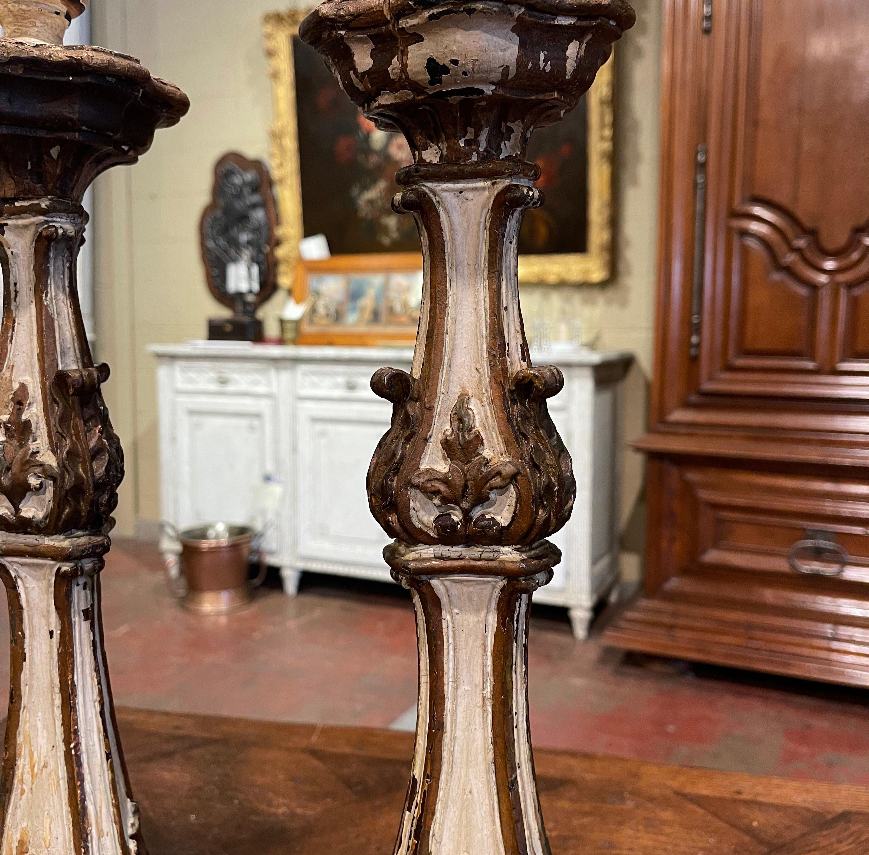 Wood Pair of 19th Century Italian Carved Two-Tone Painted Candlesticks For Sale