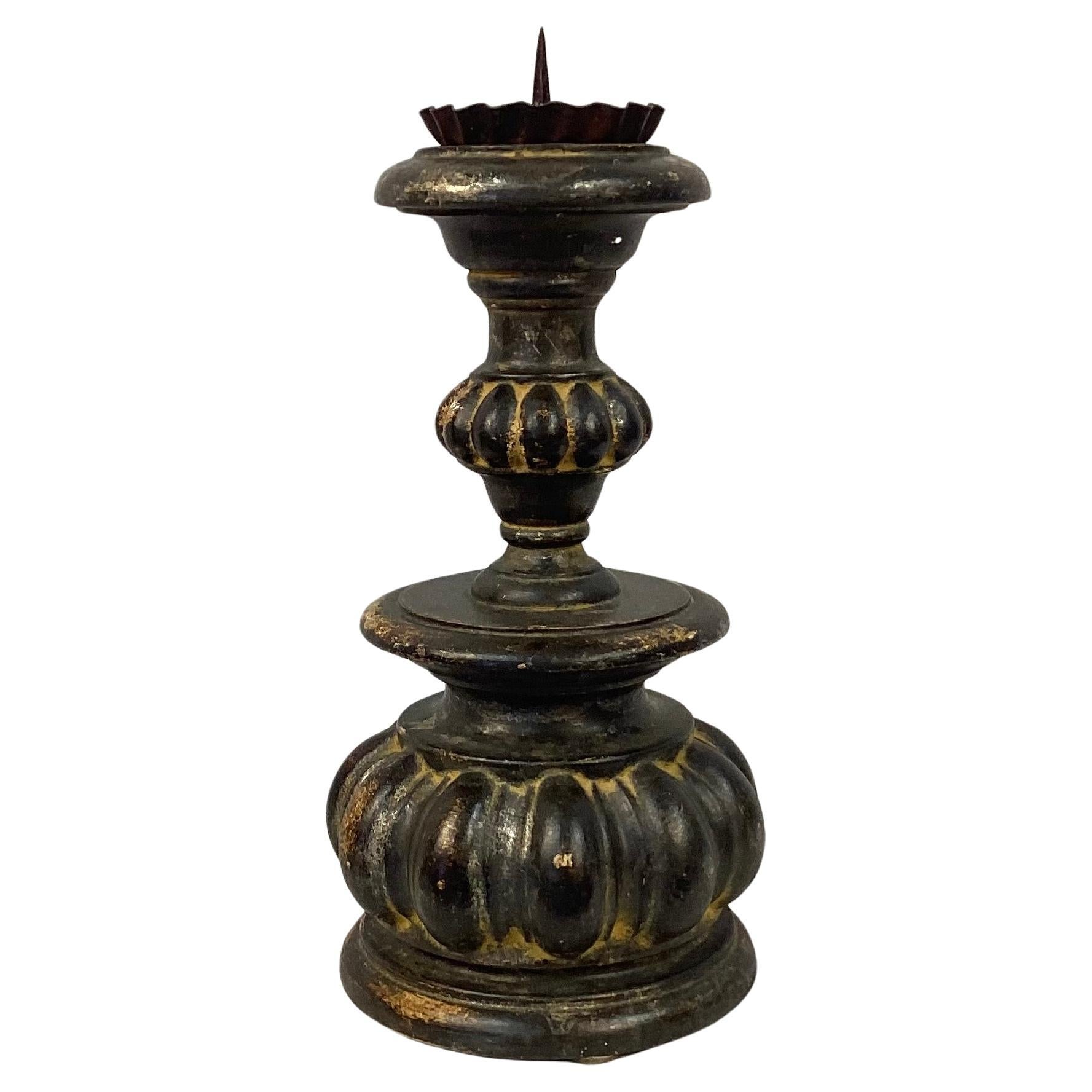 Pair Of 19th Century Italian Carved Wooden Candleholders For Sale 1