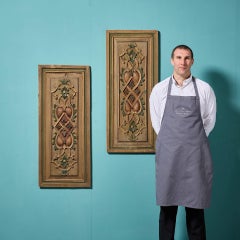 Paar bemalte, geschnitzte Paneele aus dem 19. Jahrhundert