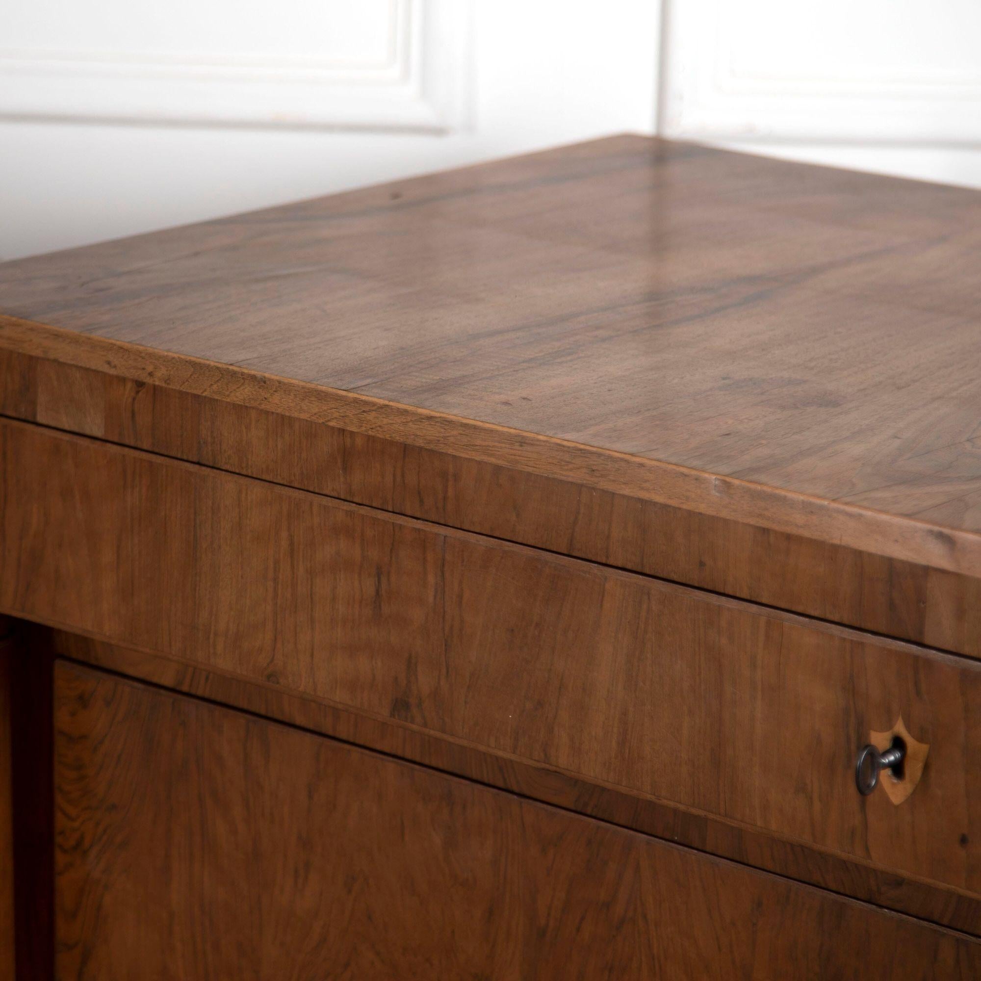 Walnut Pair of 19th Century Italian Commodes