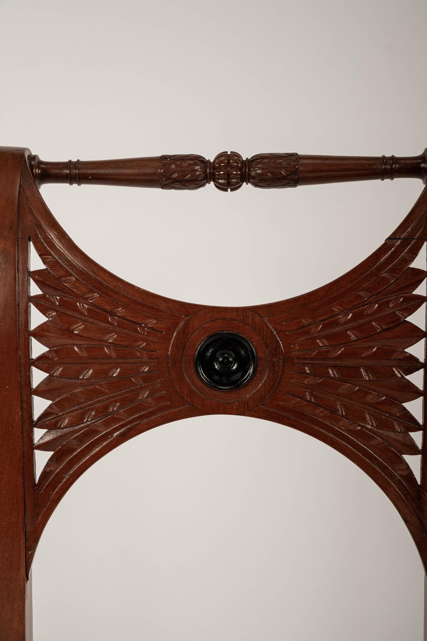 Paire de chaises d'appoint Empire italiennes du 19e siècle, deux paires disponibles en vente 4