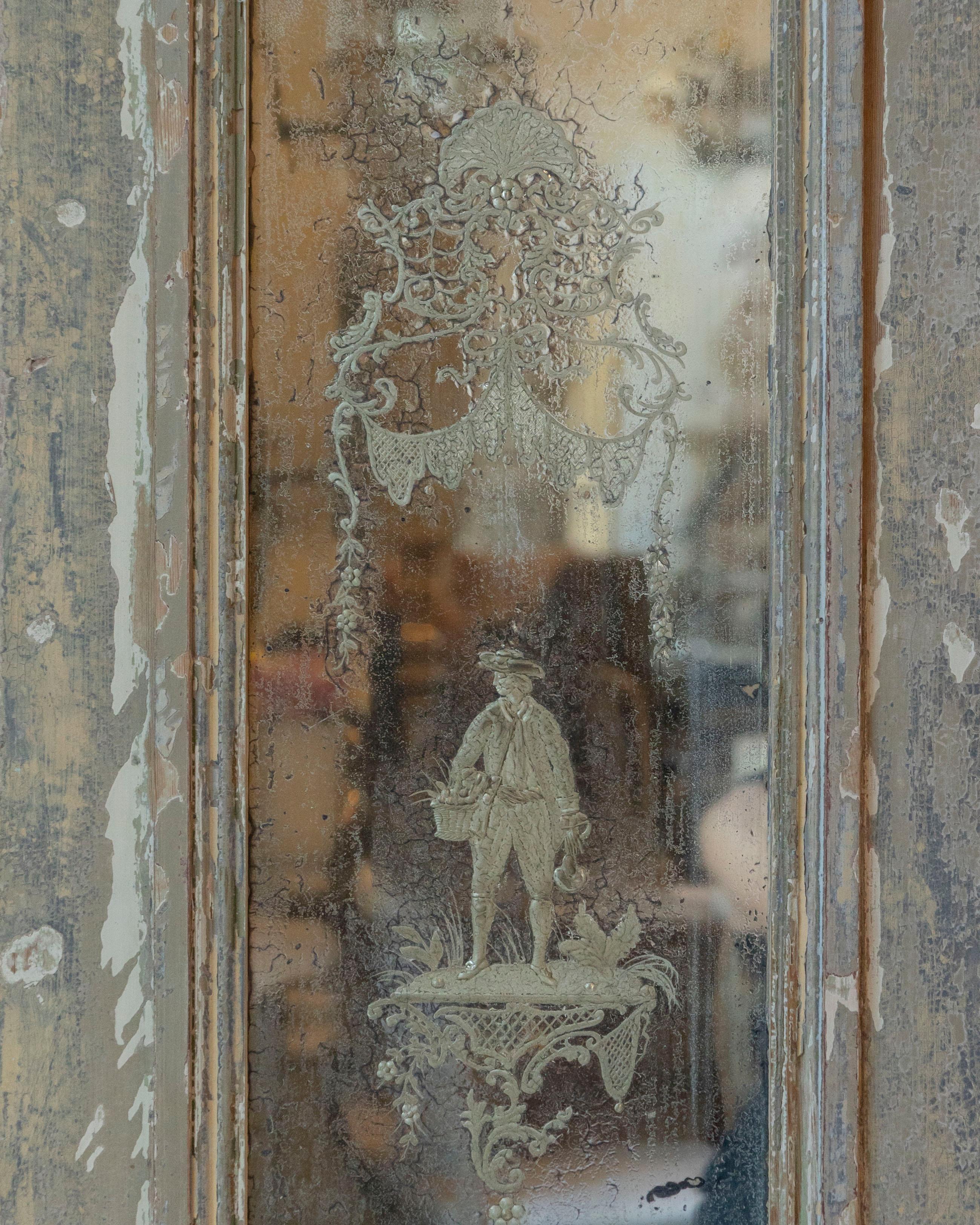 Pareja de espejos grabados italianos del siglo XIX con pintura original en venta 4