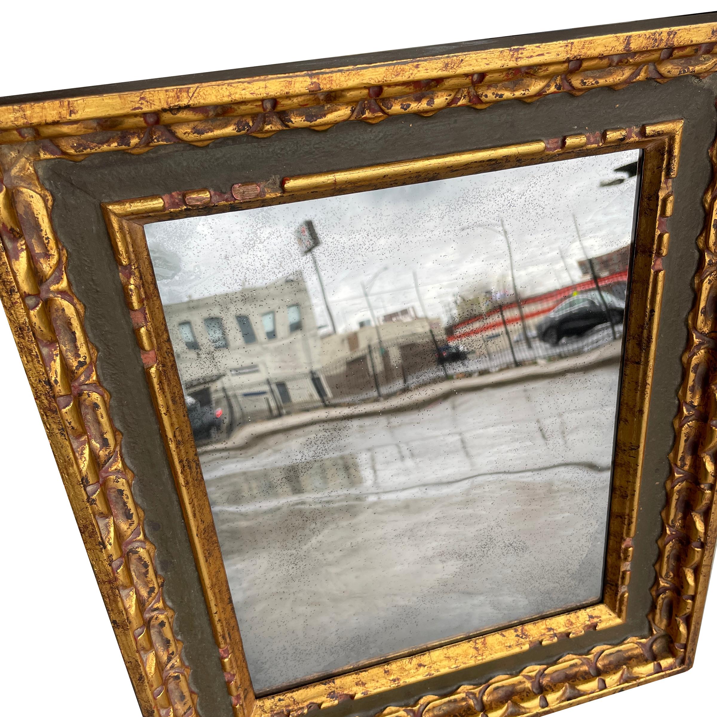 Ein Paar italienische gerahmte Spiegel aus vergoldetem Holz aus dem 19. Jahrhundert im Angebot 4