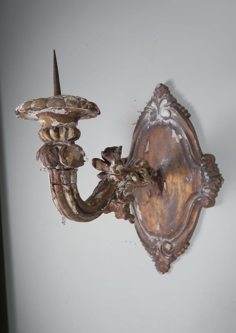 Pair of 19th Century Italian Giltwood Candle Sconces For Sale 1