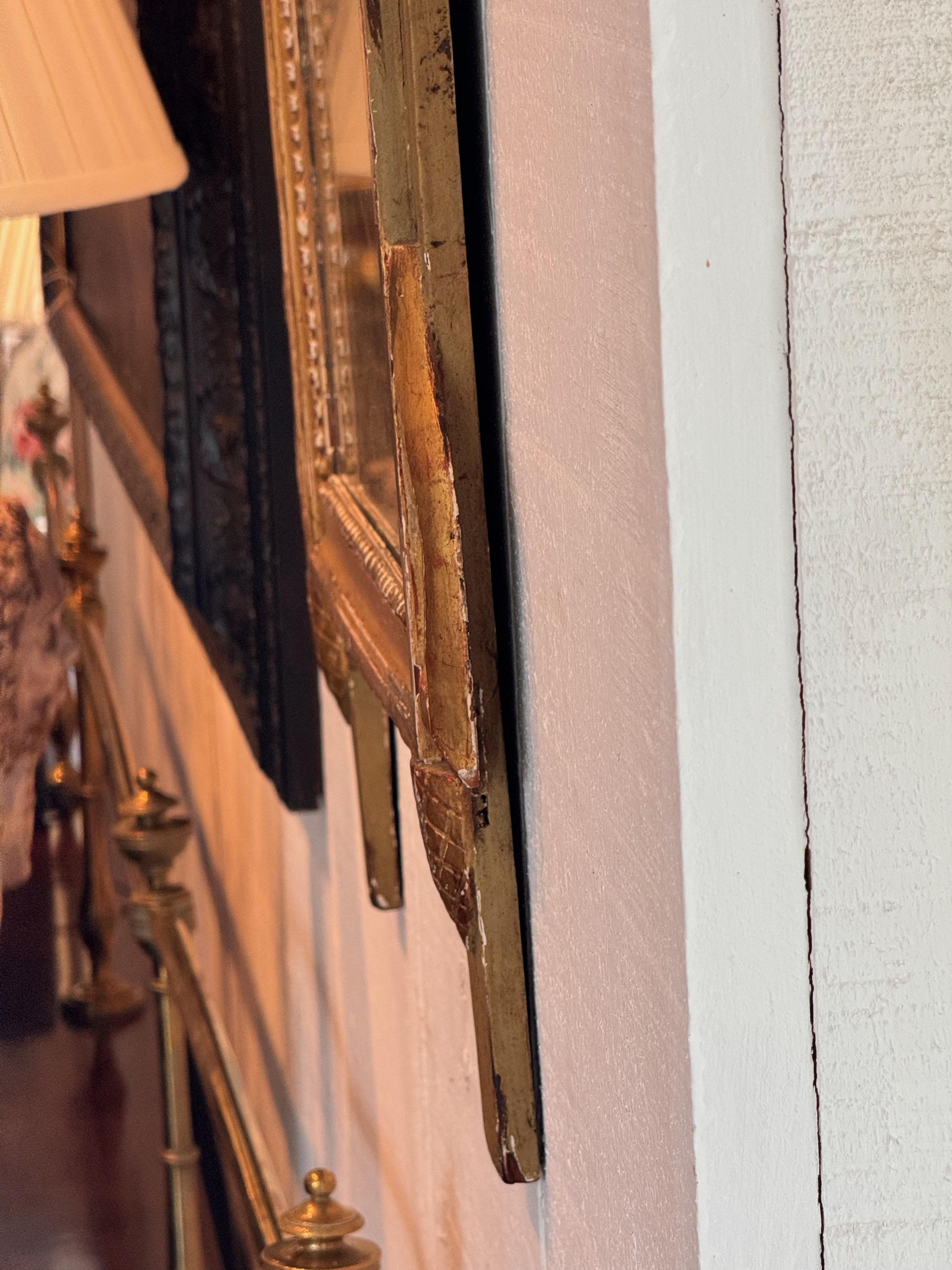 Paire de miroirs italiens en bois doré du 19e siècle en vente 5