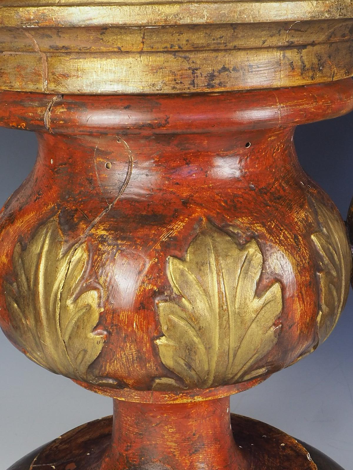 Pair of 19th Century Italian Hand Carved and Painted Table Lamps For Sale 5