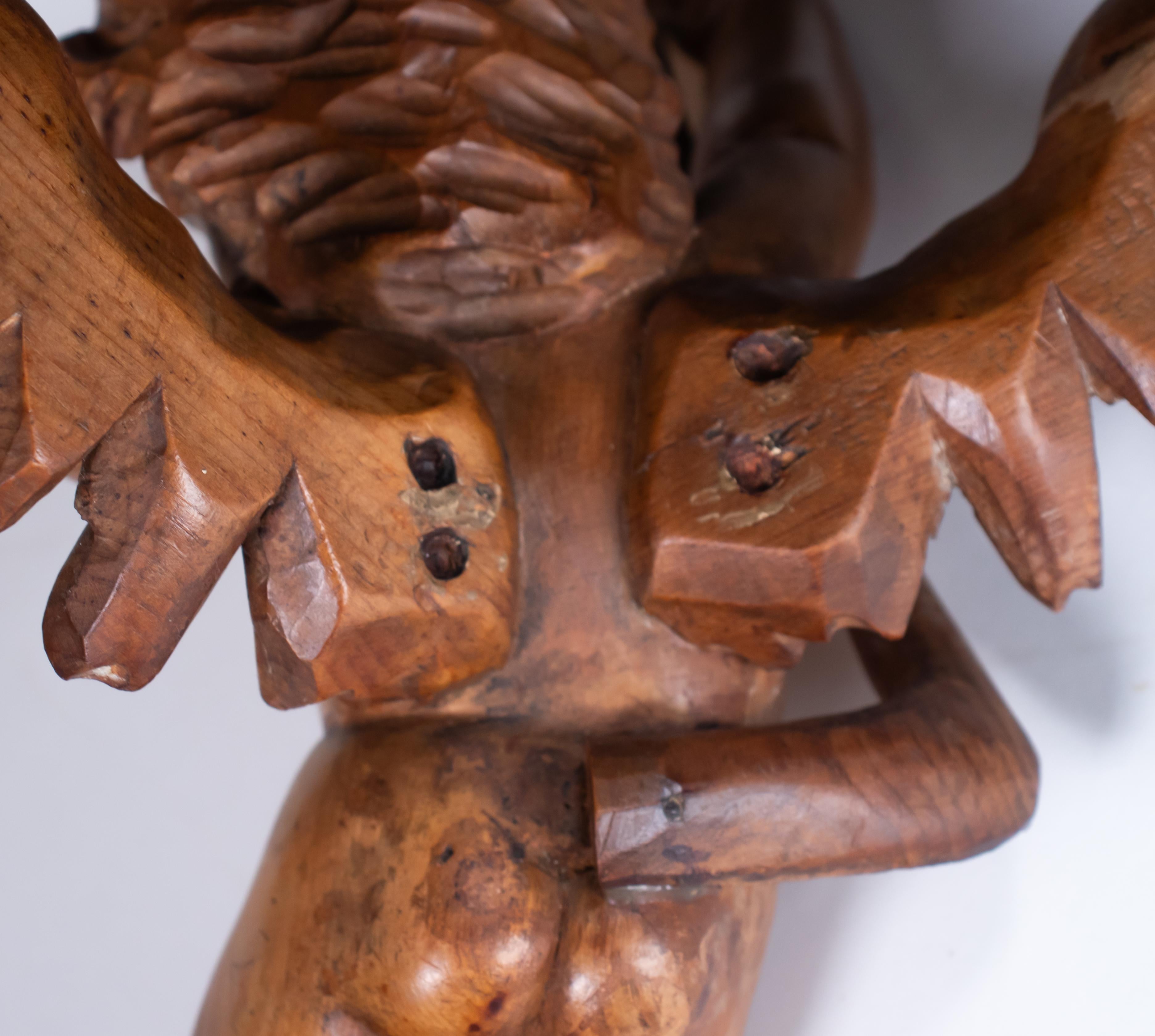 Pair of 19th Century Italian Hand Carved Walnut Brackets with Angels 5