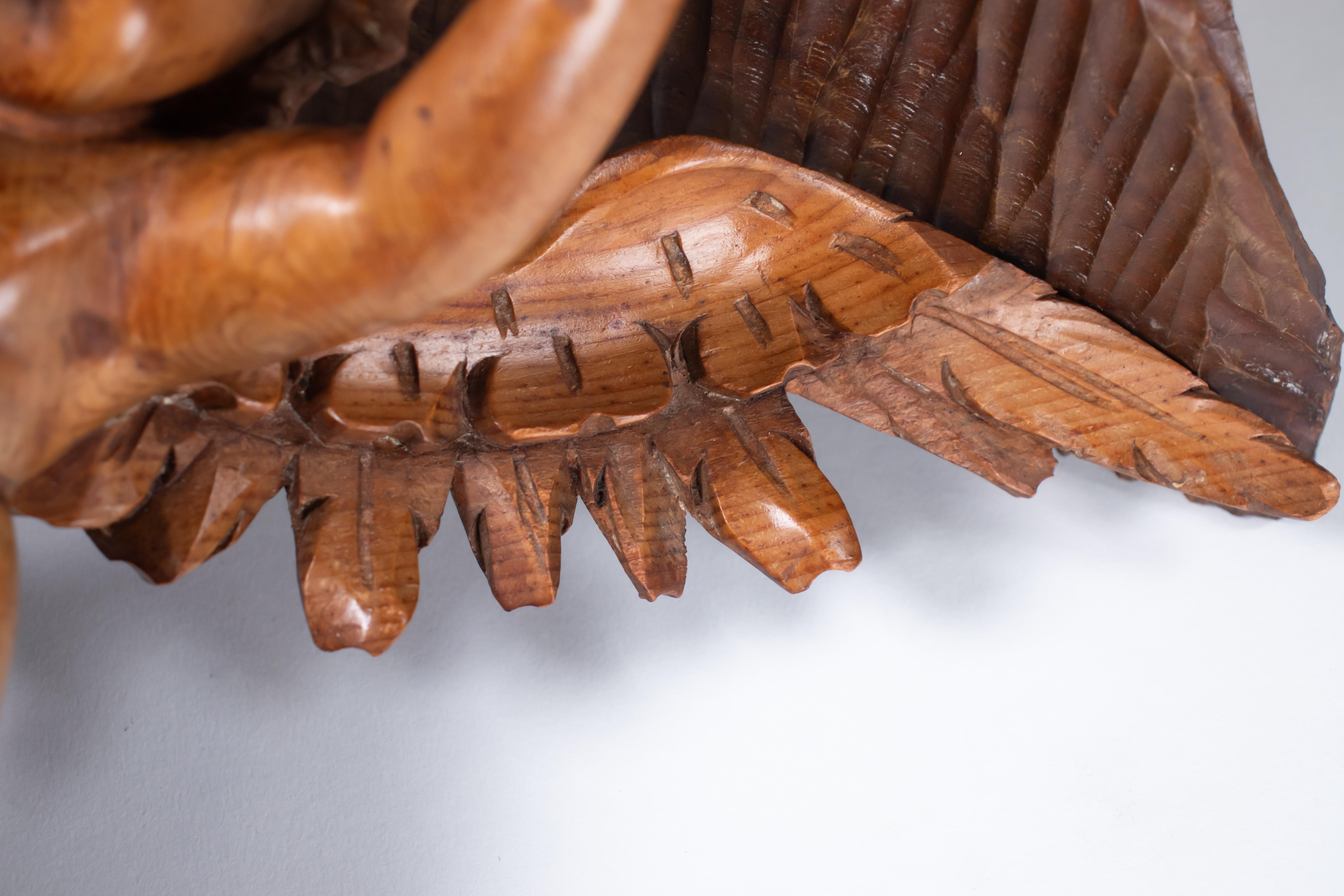 Pair of 19th Century Italian Hand Carved Walnut Brackets with Angels 7