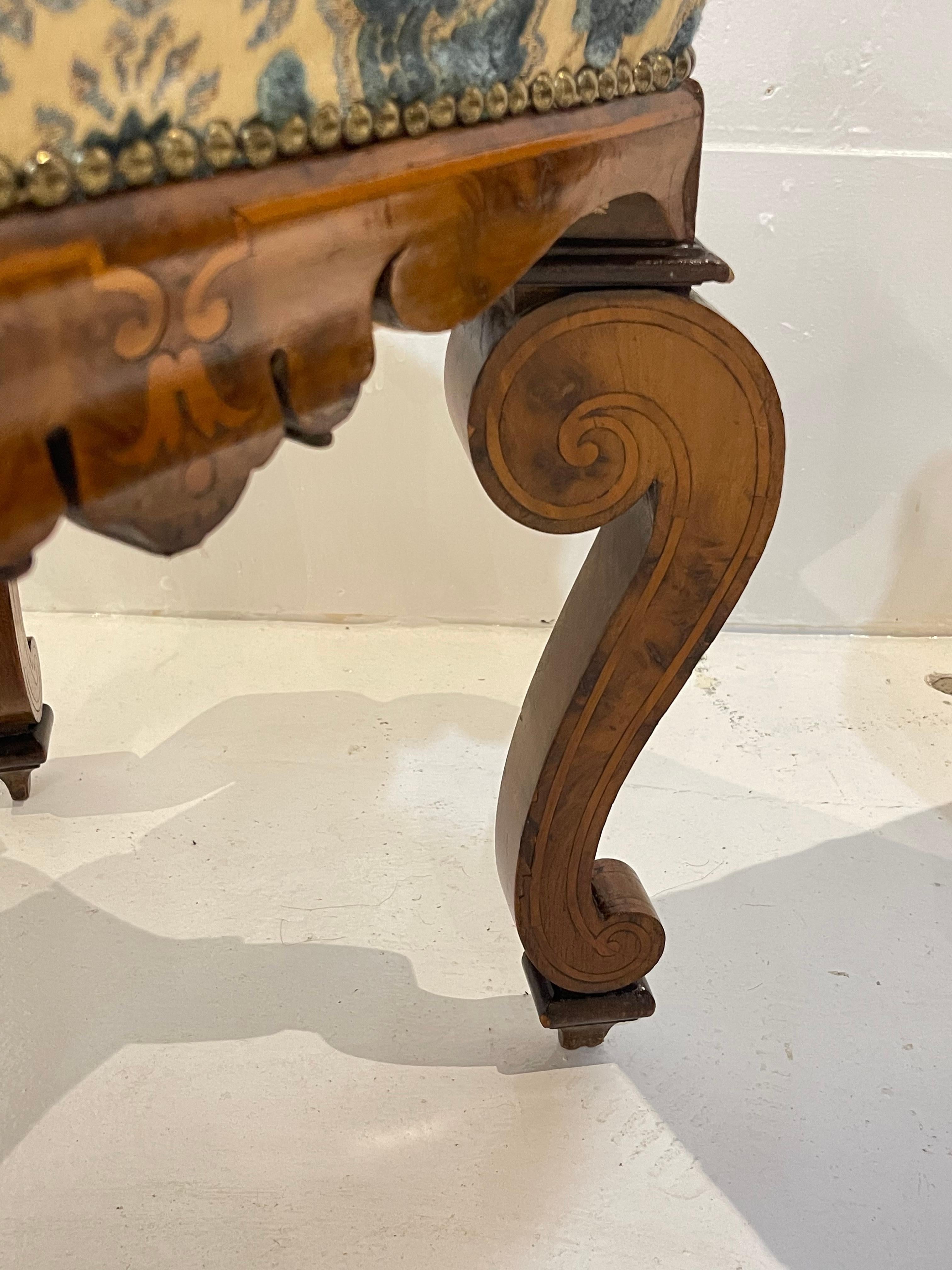 Pair of 19th Century Italian Inlaid Walnut Stools In Good Condition In Atlanta, GA