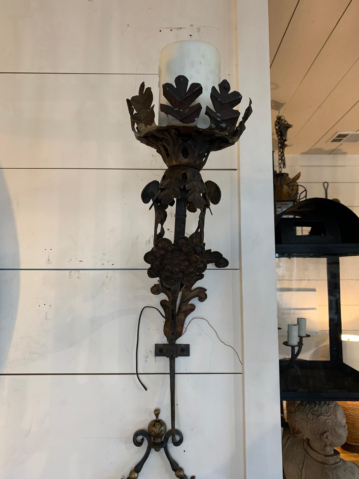 Pair of 19th Century Italian Iron Sconces For Sale 1