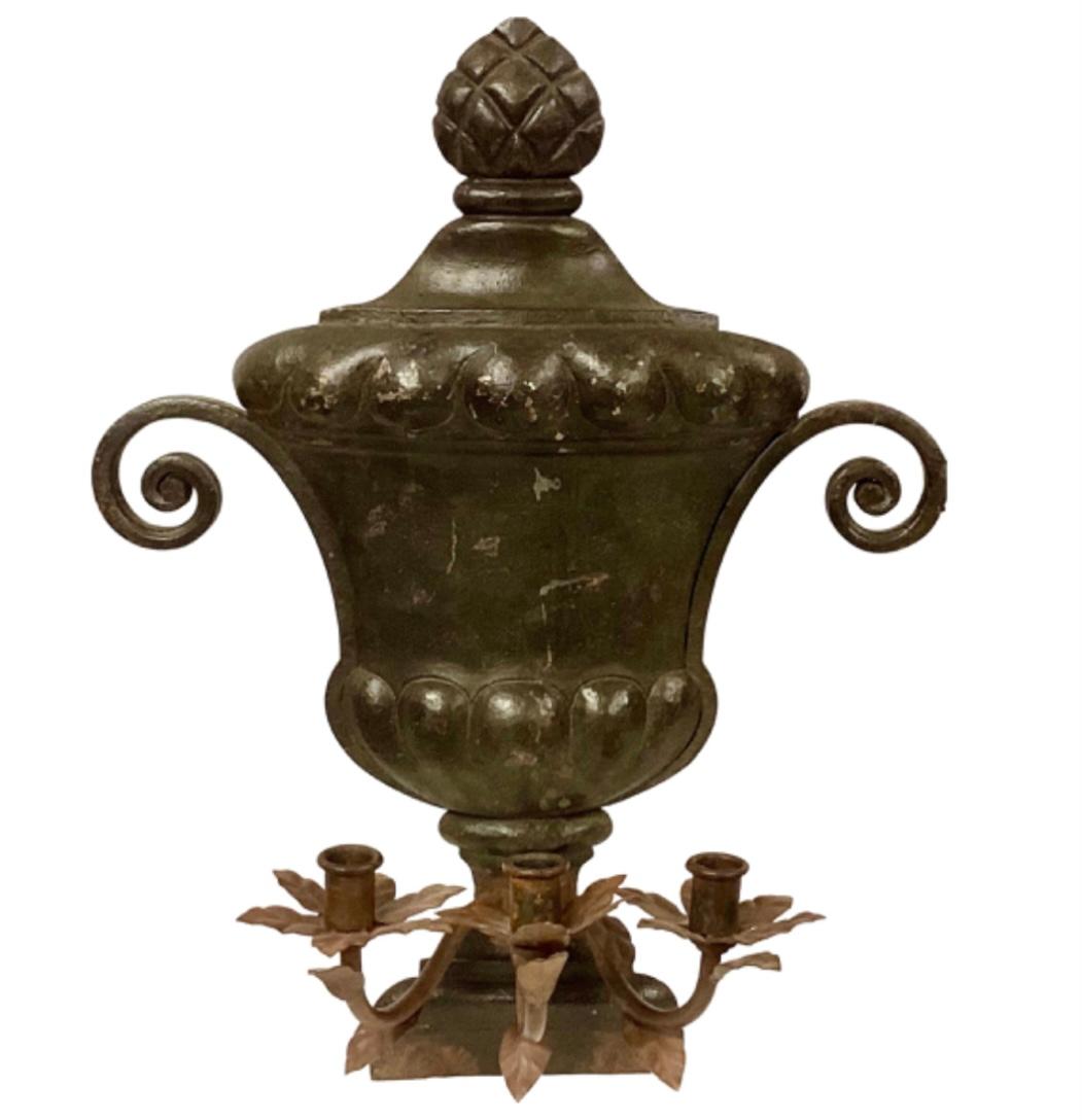 Neoclassical Pair of 19th Century Italian Iron Wall Sconces For Sale