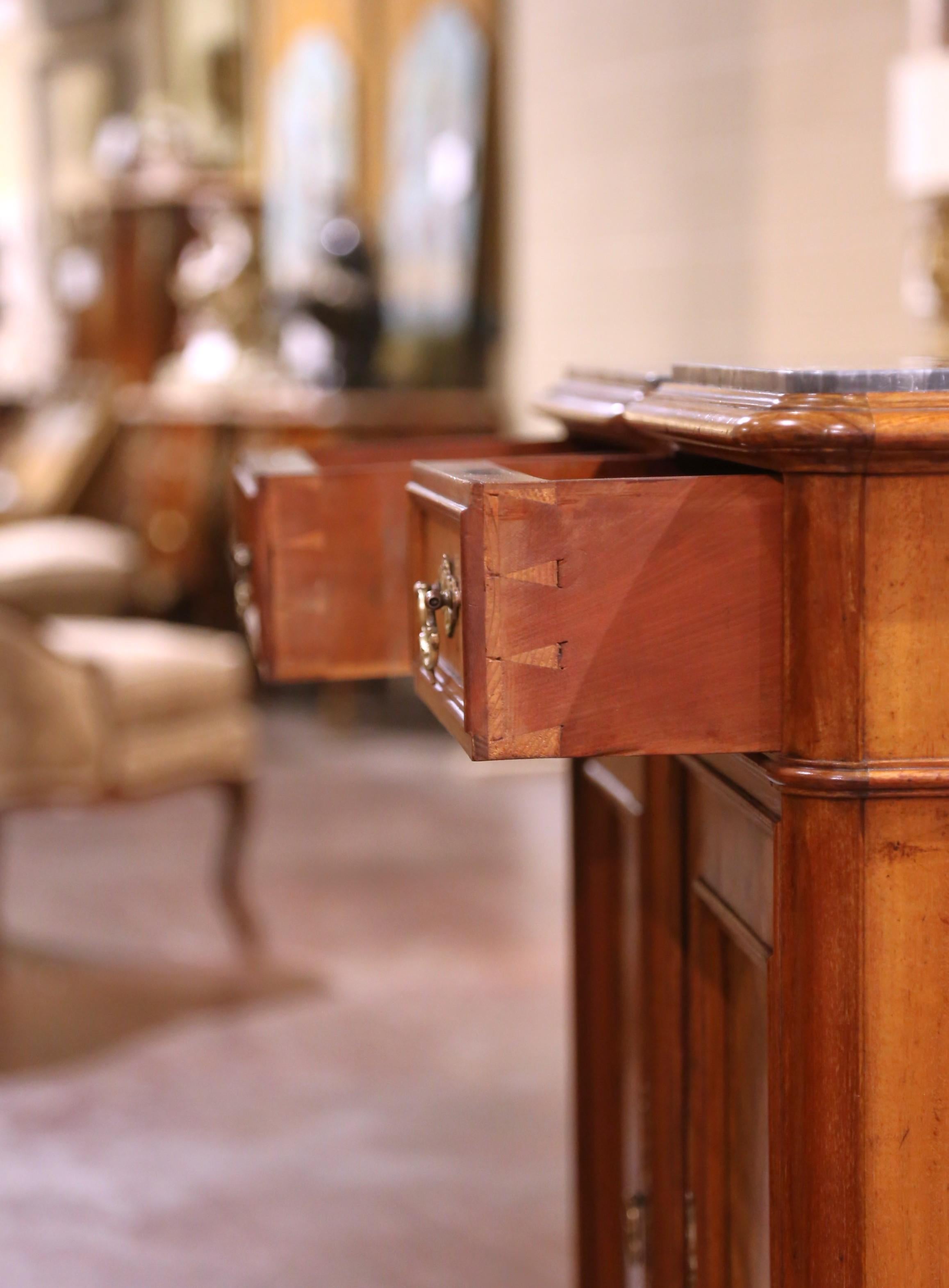 Pair of 19th Century Italian Louis Philippe Grey Marble Top Walnut Nightstands For Sale 6