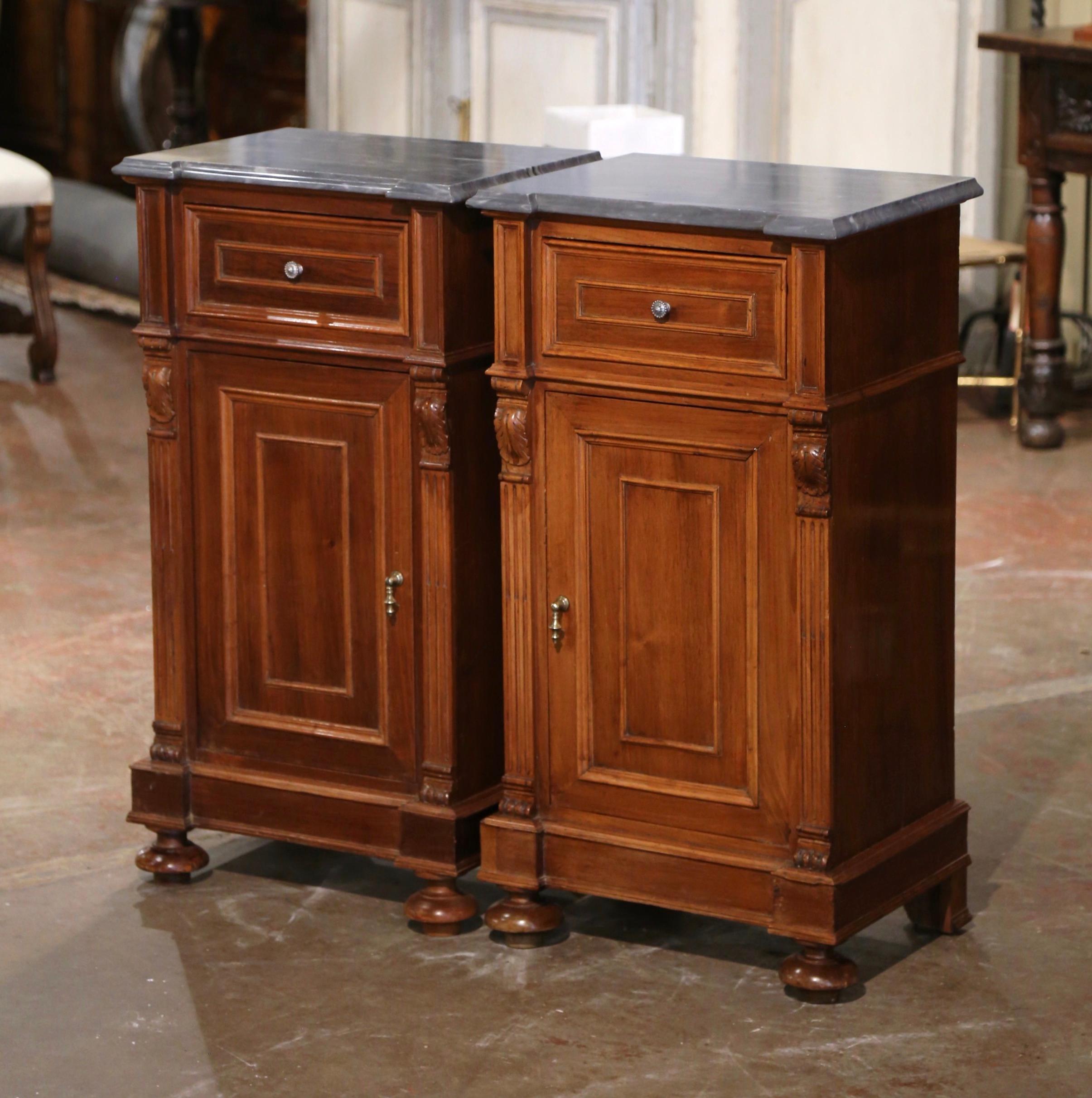 Pair of 19th Century Italian Louis Philippe Grey Marble Top Walnut Nightstands For Sale 1