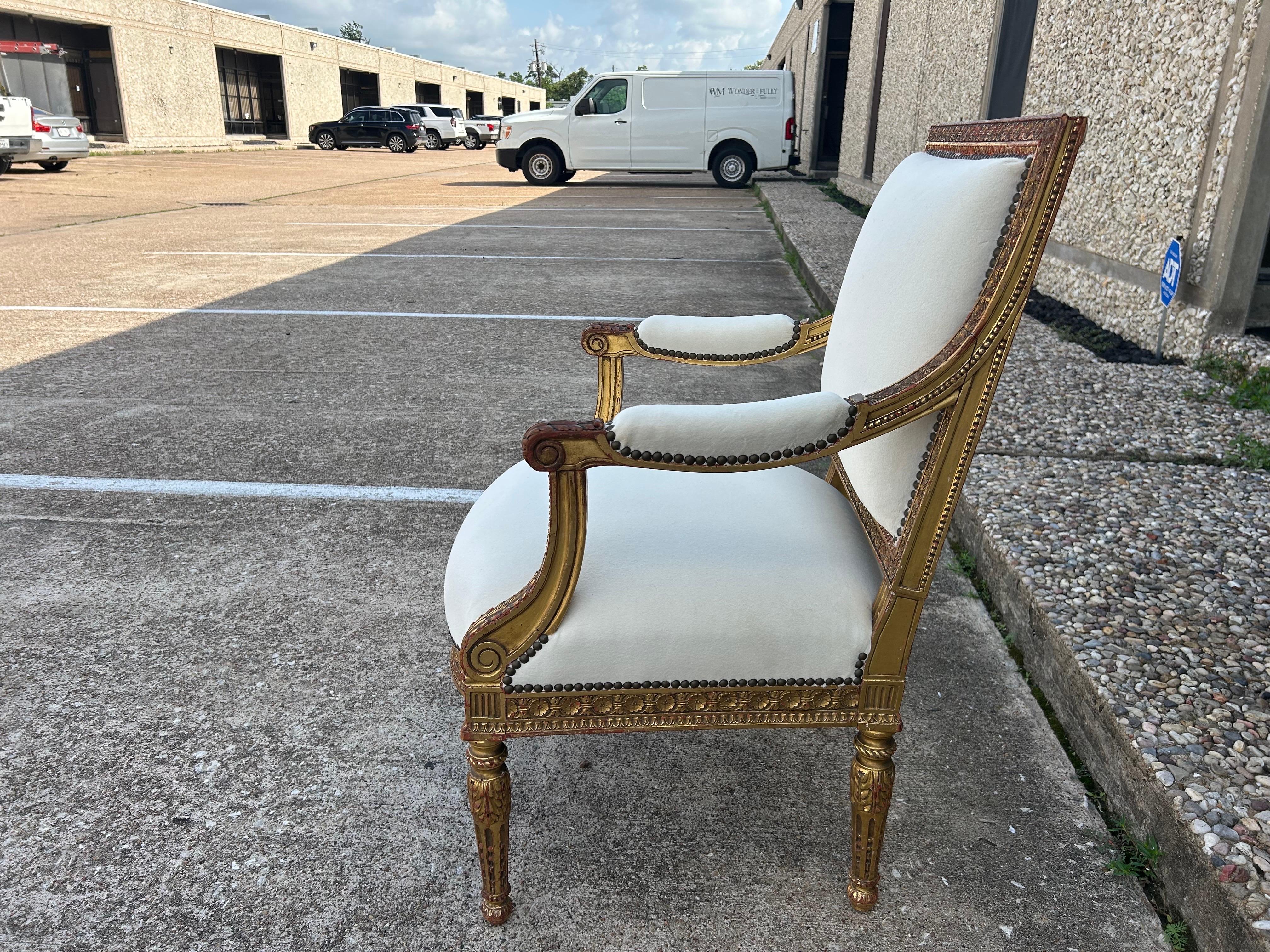 Paire de chaises italiennes de style Louis XVI du 19ème siècle en vente 1
