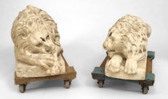 Paire de statues de lion en marbre blanc pour l'extérieur