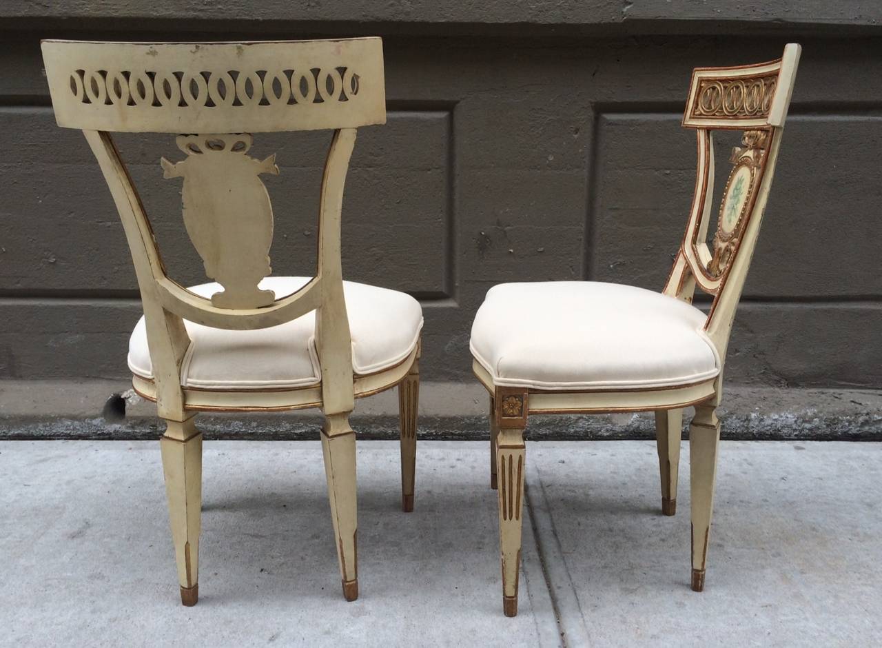 Néoclassique Paire de chaises d'appoint néoclassiques italiennes du XIXe siècle du XIXe siècle en vente