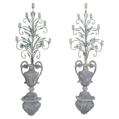 Pareja de candelabros italianos de 9 luces pintados del siglo XIX