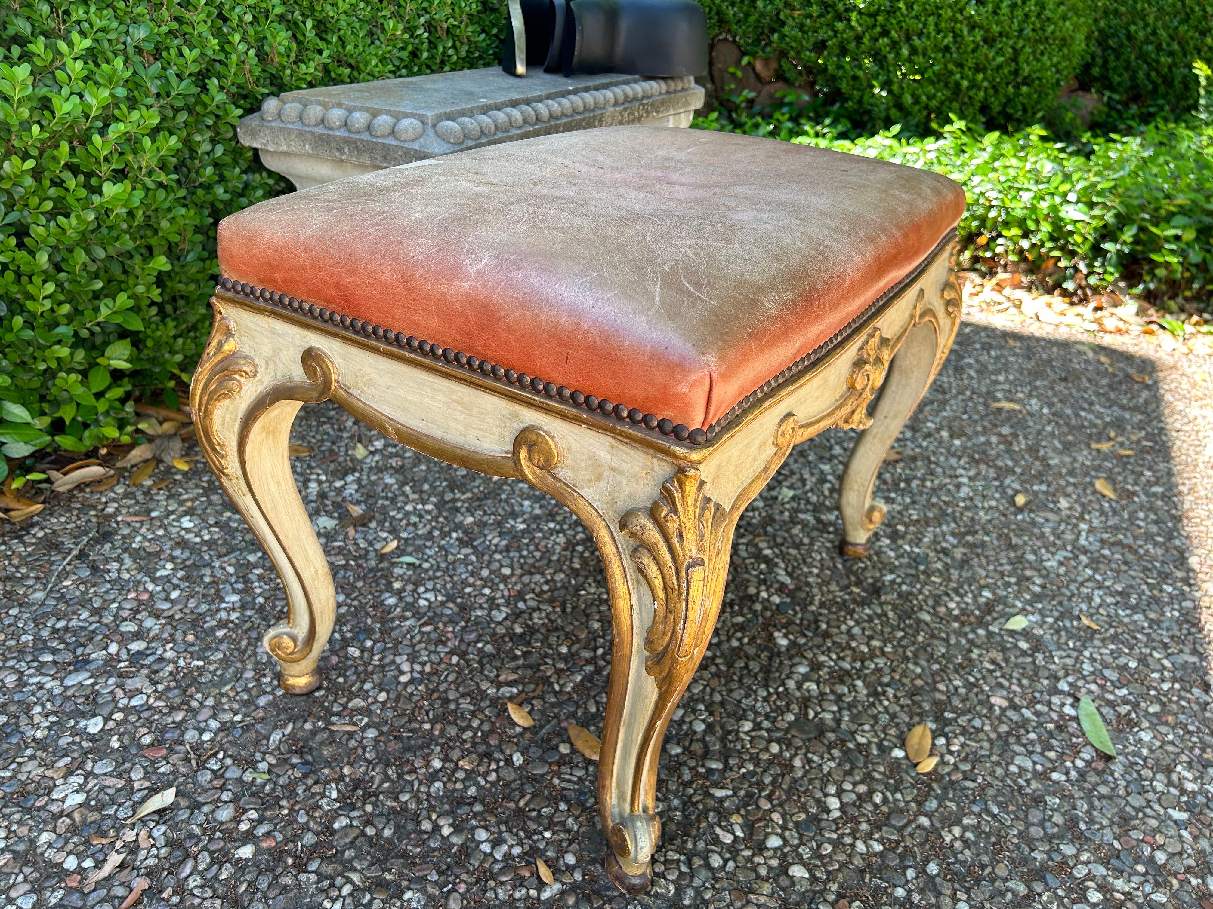 Pair Of 19th Century Italian Painted And Parcel Gilt Ottomans For Sale 2