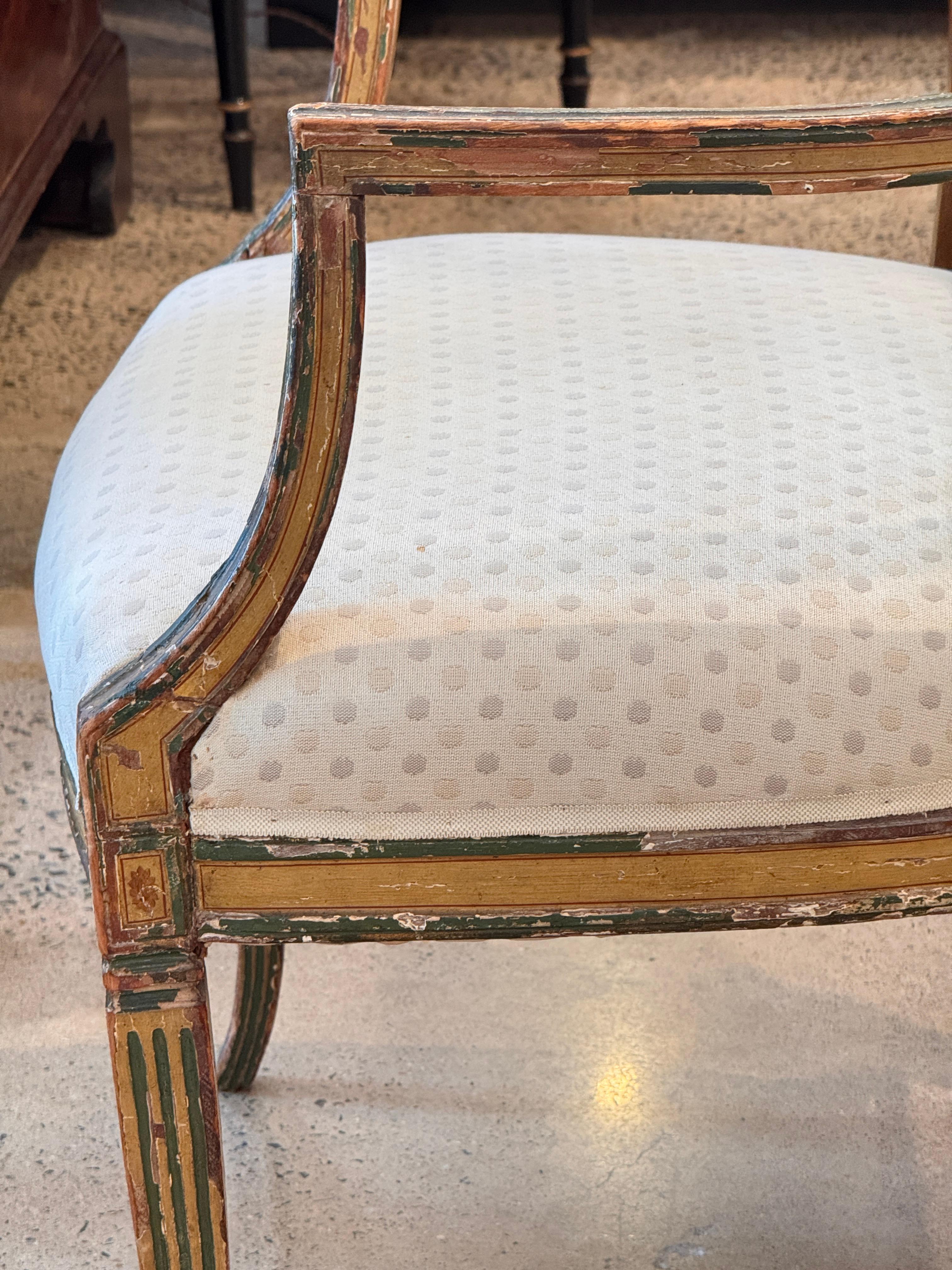 Paar italienische bemalte Sessel des 19. Jahrhunderts im Angebot 5