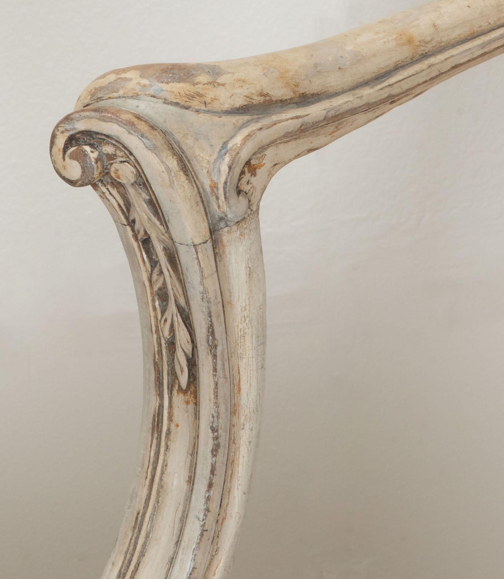 Pair of 19th Century Italian Painted Armchairs im Angebot 5