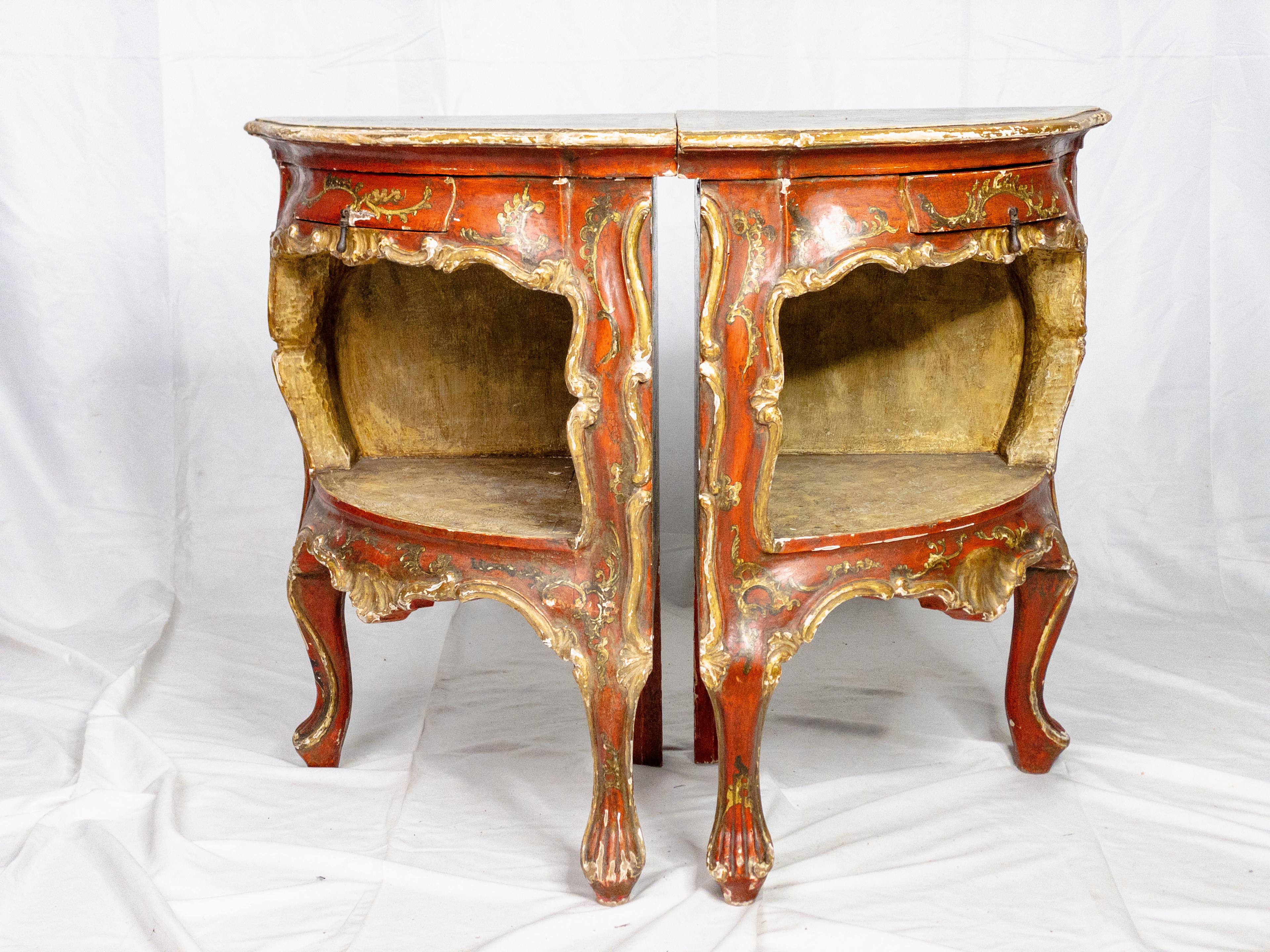 Wood Pair of 19th Century Italian Painted Chests For Sale