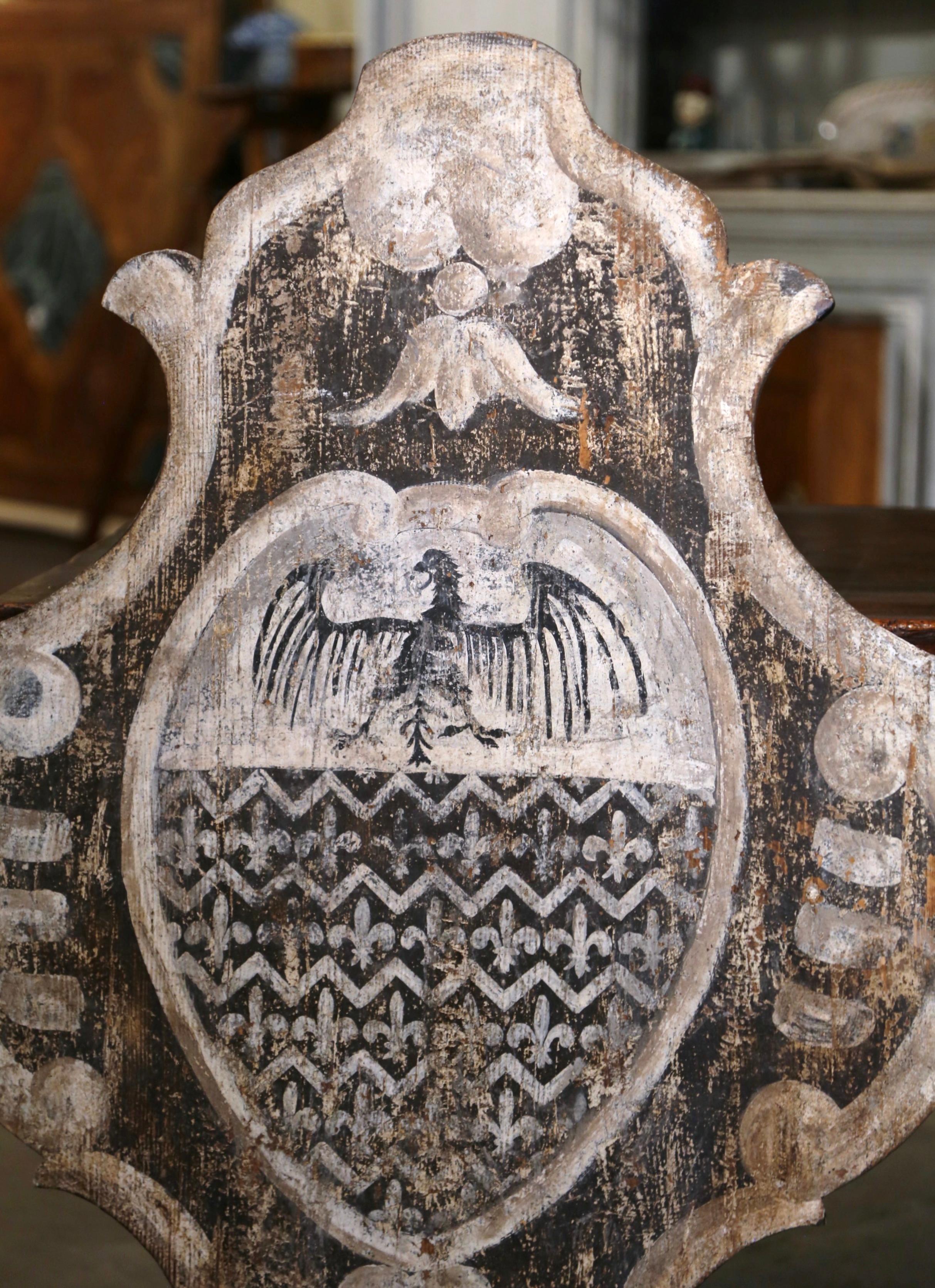 Hand-Carved Pair of 19th Century Italian Painted Wall Hanging Shields with Family Crests For Sale