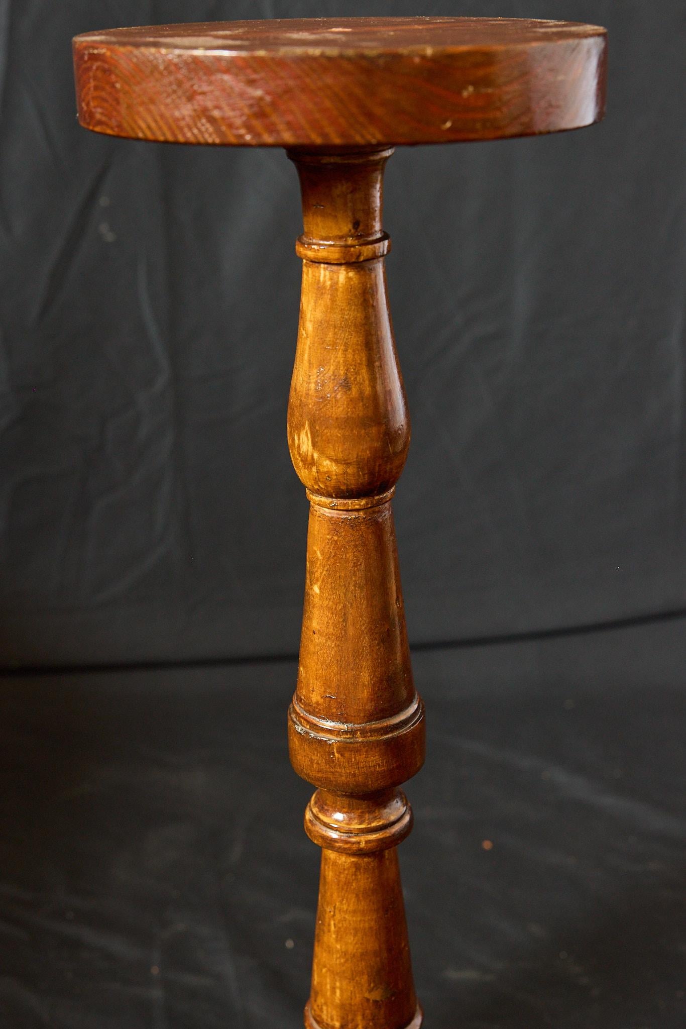 Pair of 19th Century Italian Pine Plant Stands For Sale 4