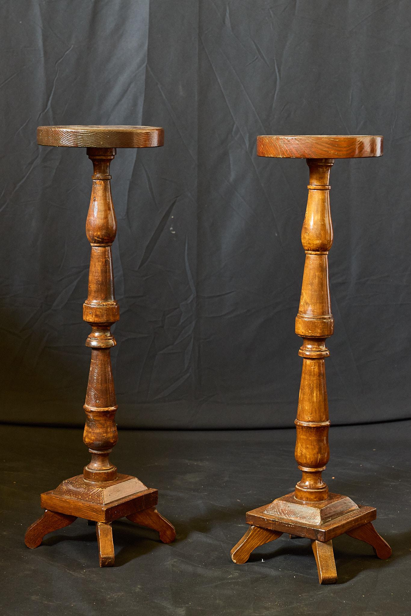 Neoclassical Pair of 19th Century Italian Pine Plant Stands For Sale
