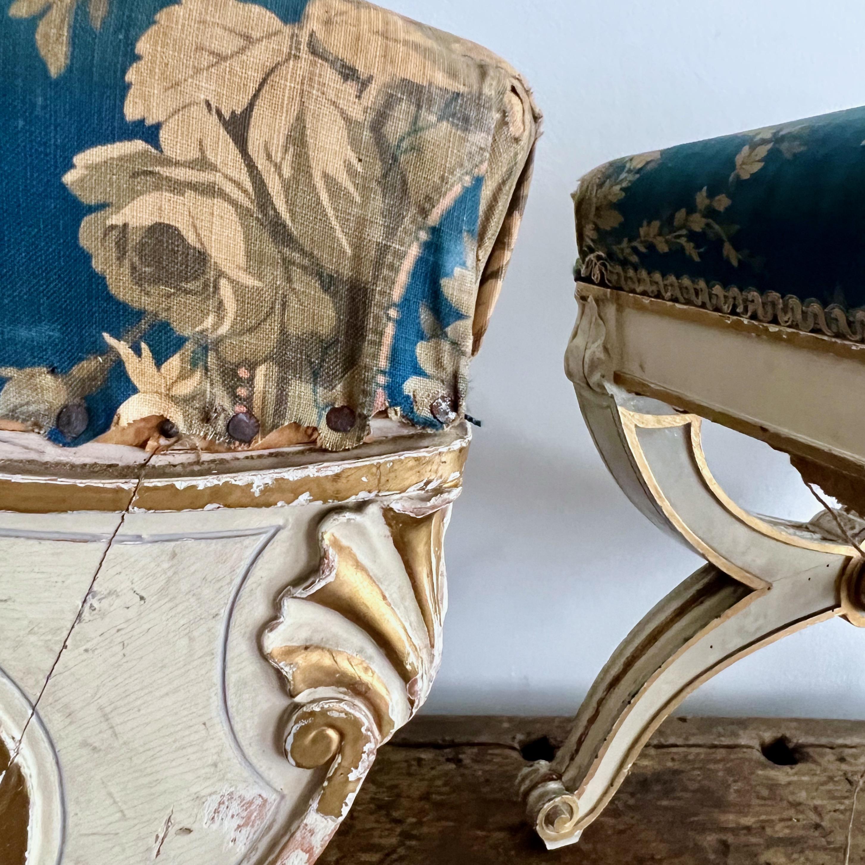 Pair of 19th century Italian Polychrome and Parcel-Gilt Curule Stools For Sale 8