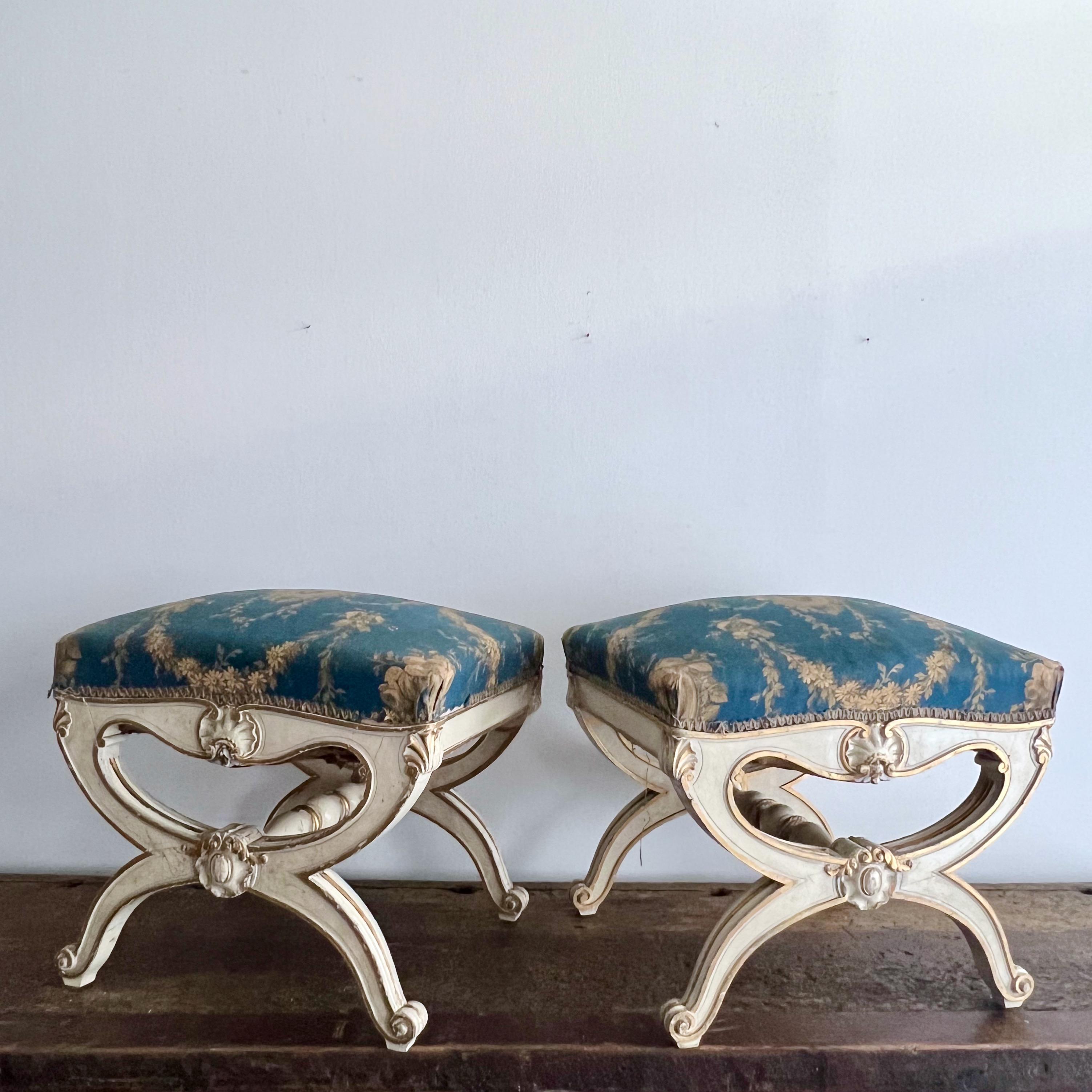 19th Century Pair of 19th century Italian Polychrome and Parcel-Gilt Curule Stools For Sale