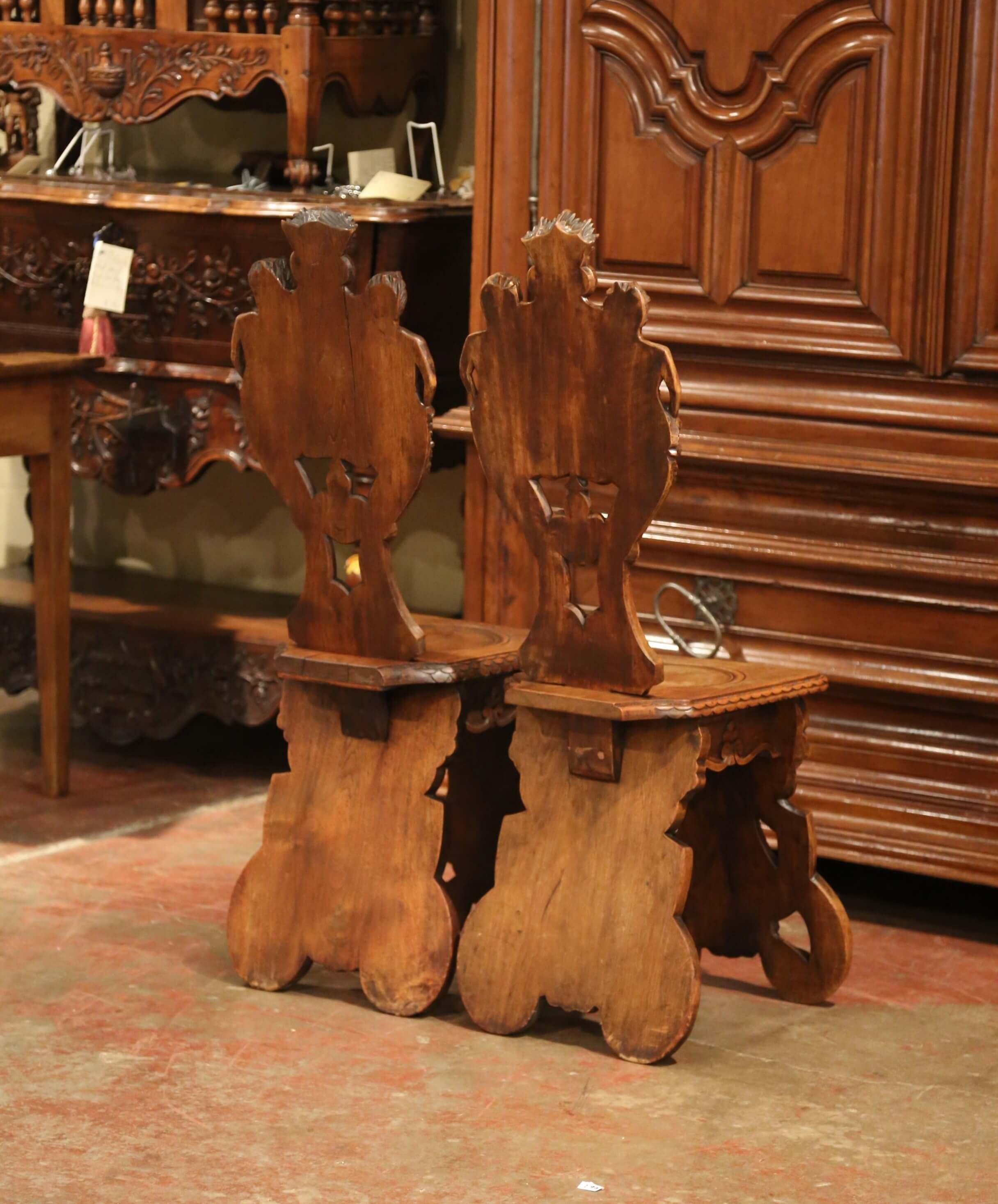 Pair of 19th Century Italian Renaissance Carved Walnut Sgabello Hall Chairs For Sale 9