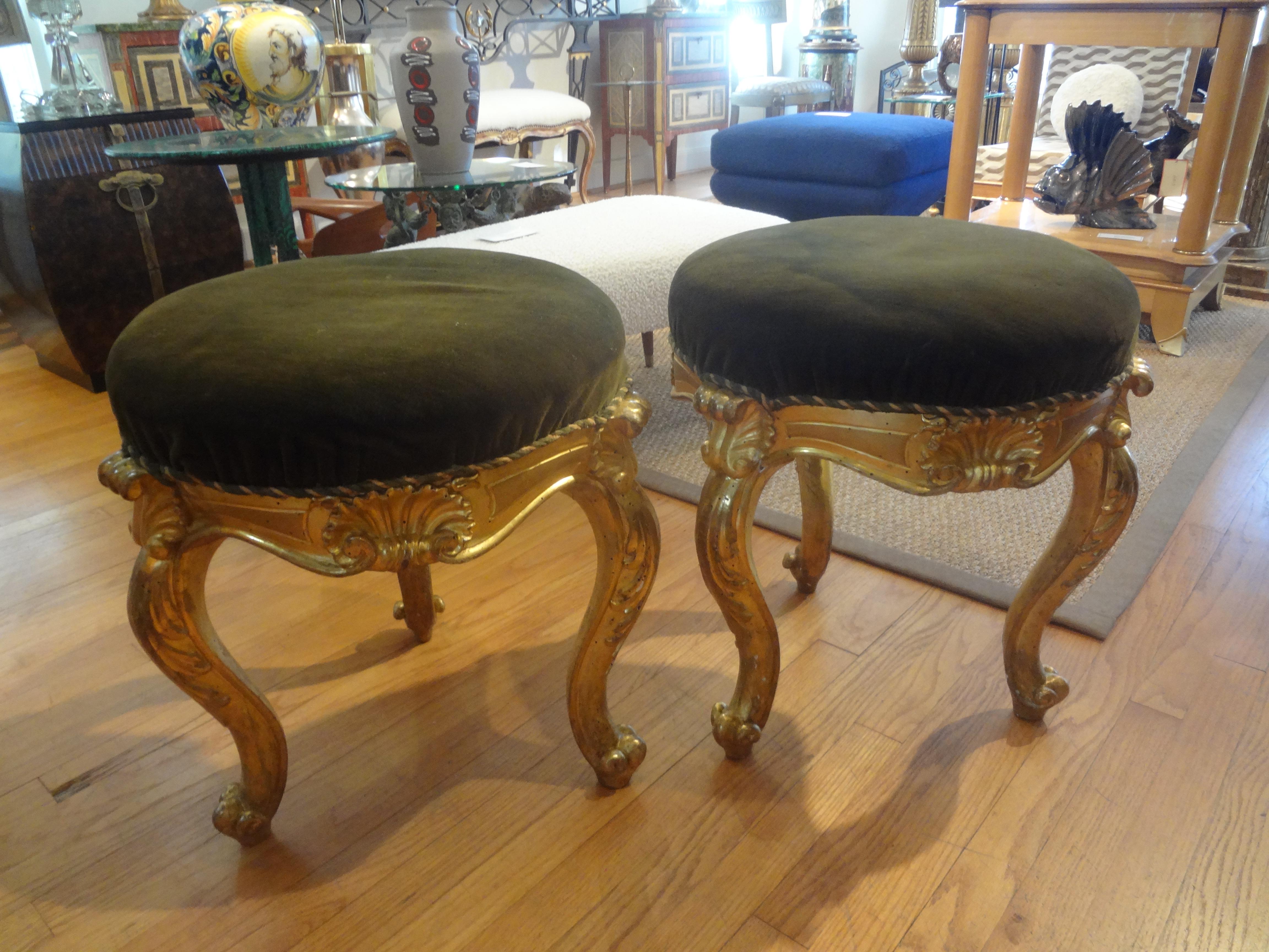 Pair of 19th Century Italian Regence Style Giltwood Ottomans For Sale 8