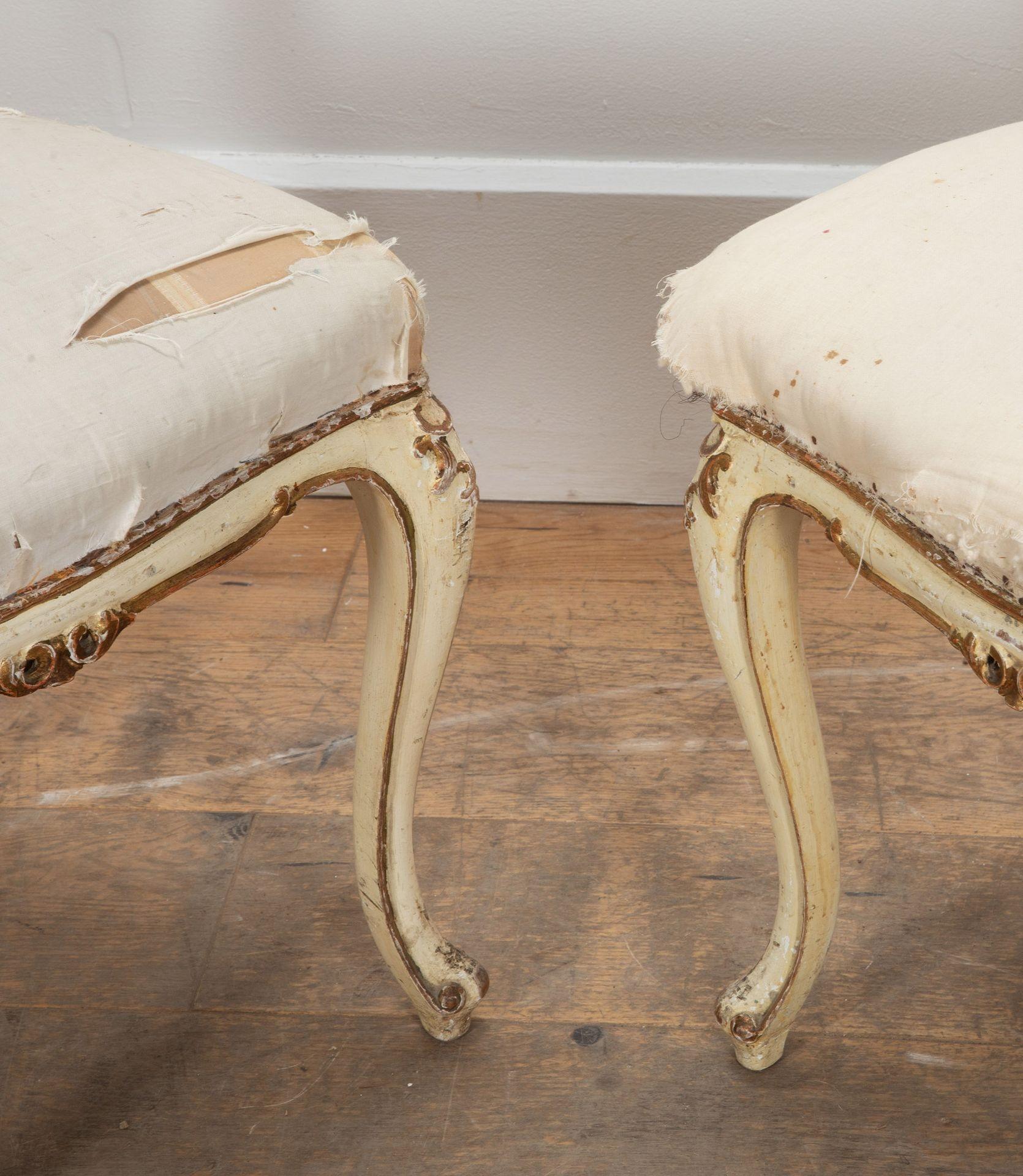 Paire de chaises d'appoint italiennes du 19e siècle en vente 4