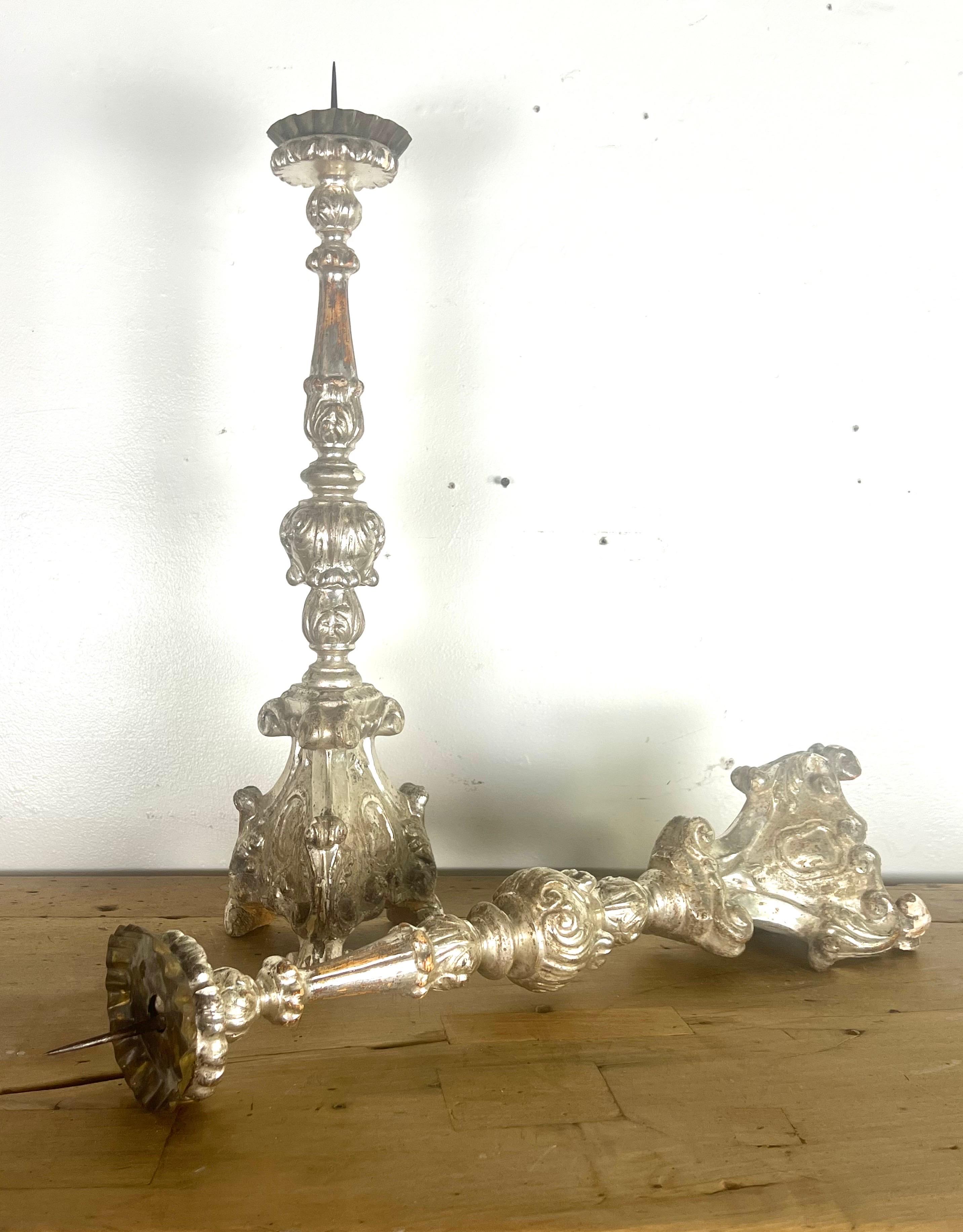 Paire de chandeliers italiens du 19ème siècle en argent doré en vente 4