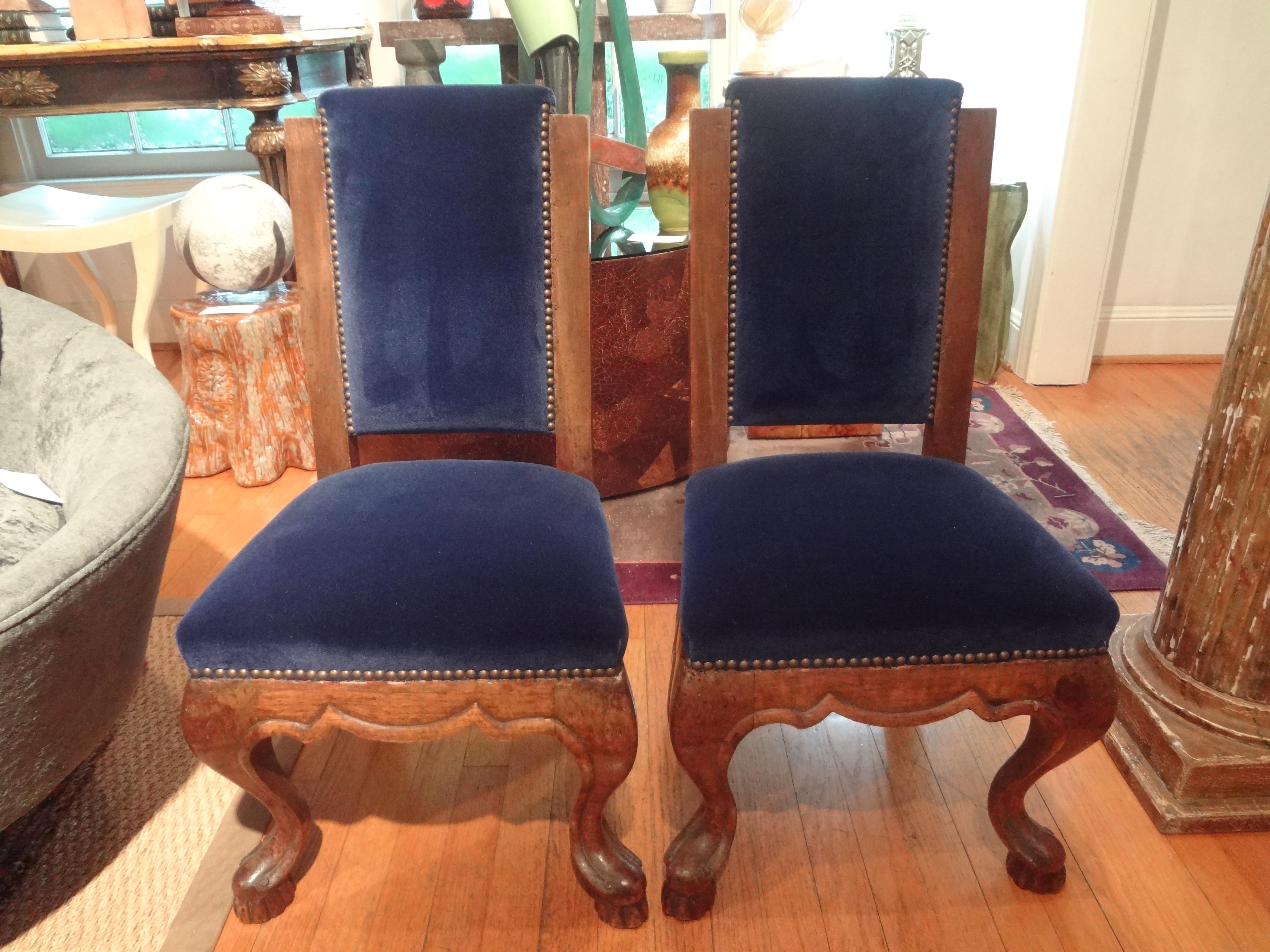 Régence Pair of 19th Century Italian Walnut Children's Chairs For Sale