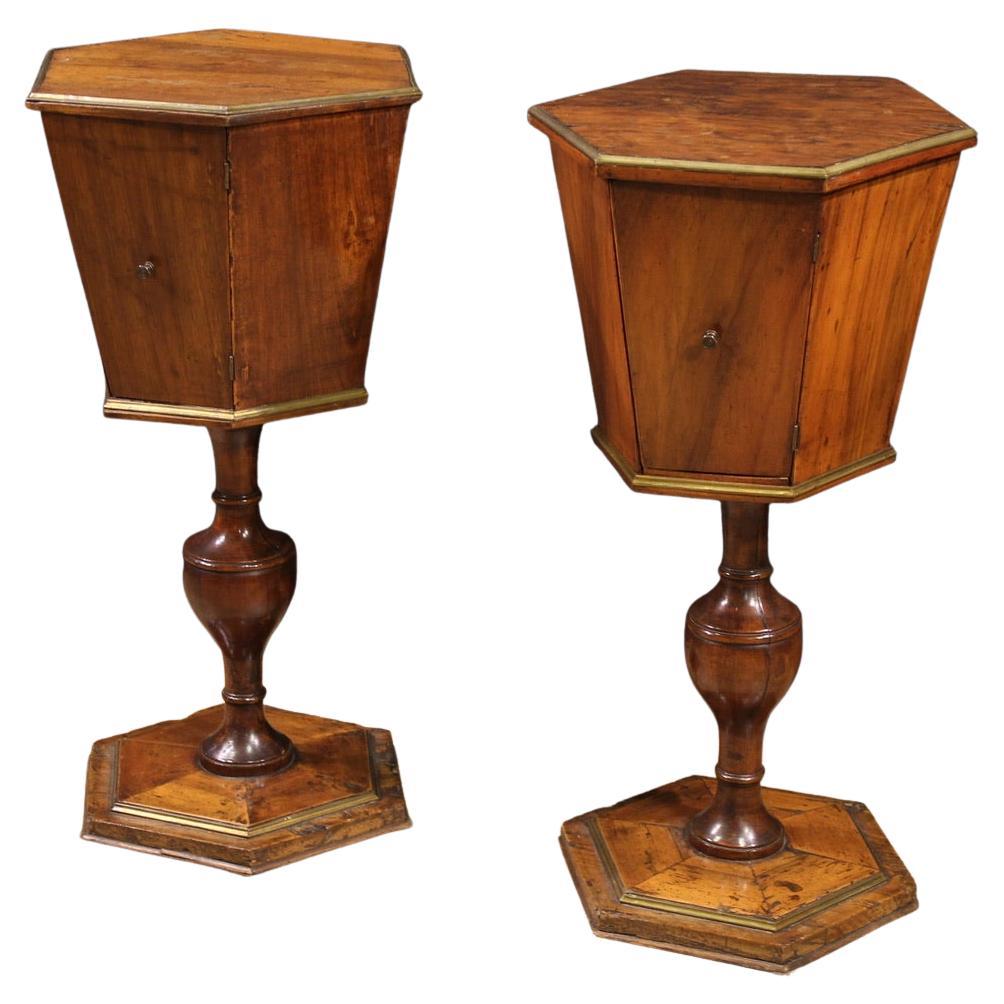 Paire de tables d
appoint en bois de noyer italiennes du 19e siècle, 1880 en vente
