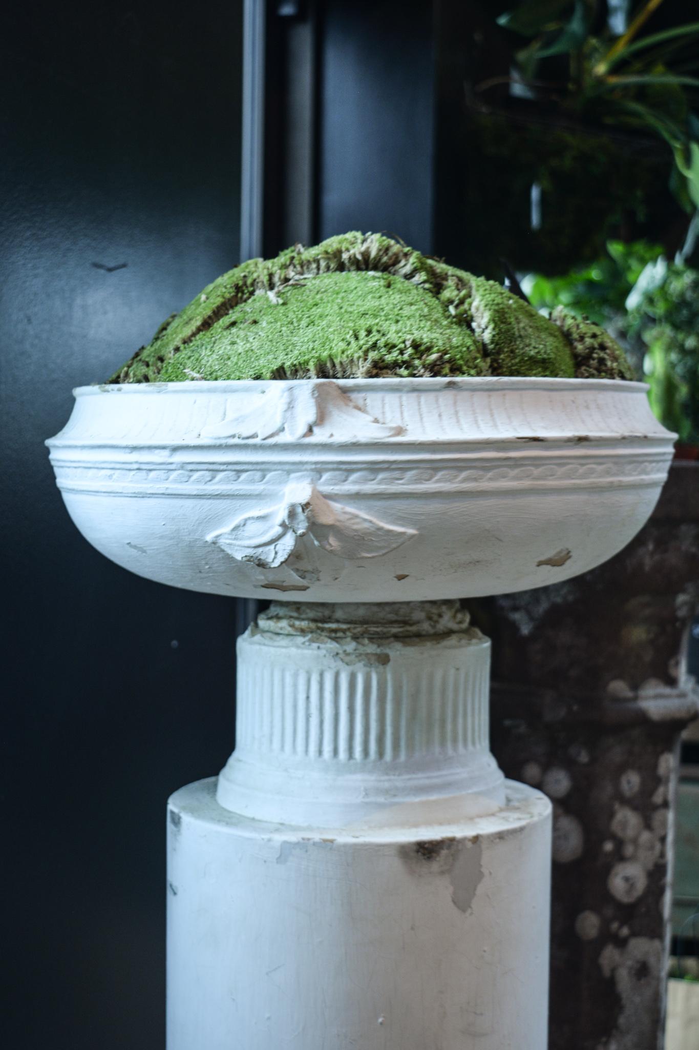 When we happened upon the inscription of J M Blashfield on this pair of classic white urns, we felt truly close to history. J M Blashfield was a terracotta manufacturer and property developer in England in the 19th century. His extensive interest in