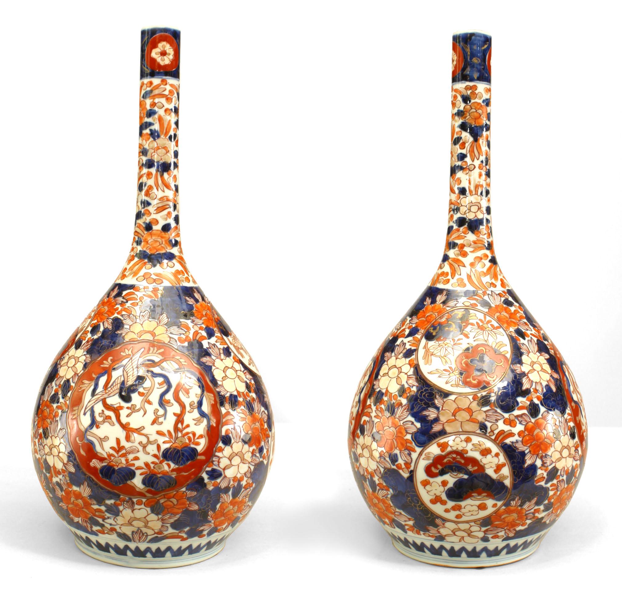 Pair of 19th Century Japanese Imari Porcelain Vases In Good Condition For Sale In New York, NY