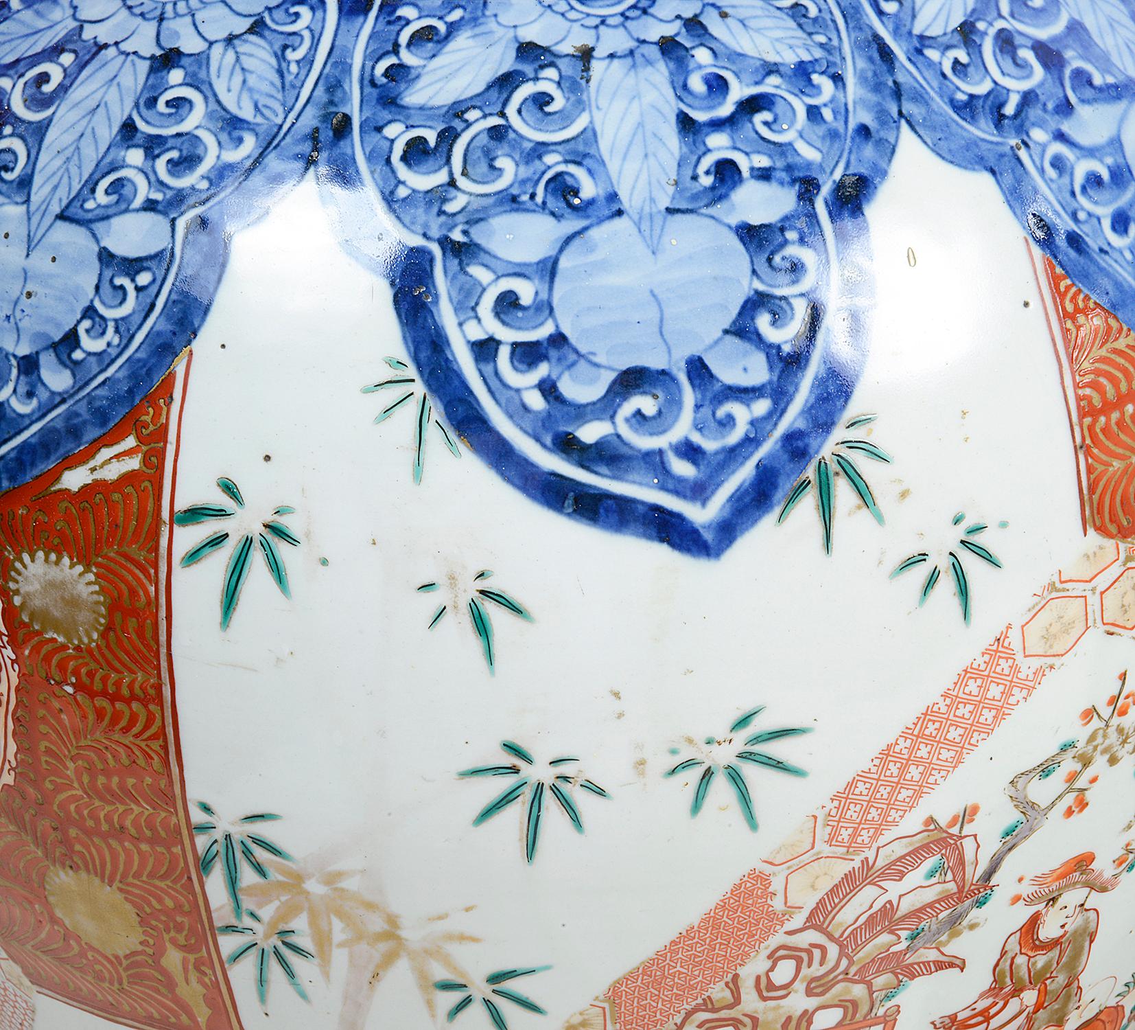 Pair of 19th Century Japanese Imari Vases 5