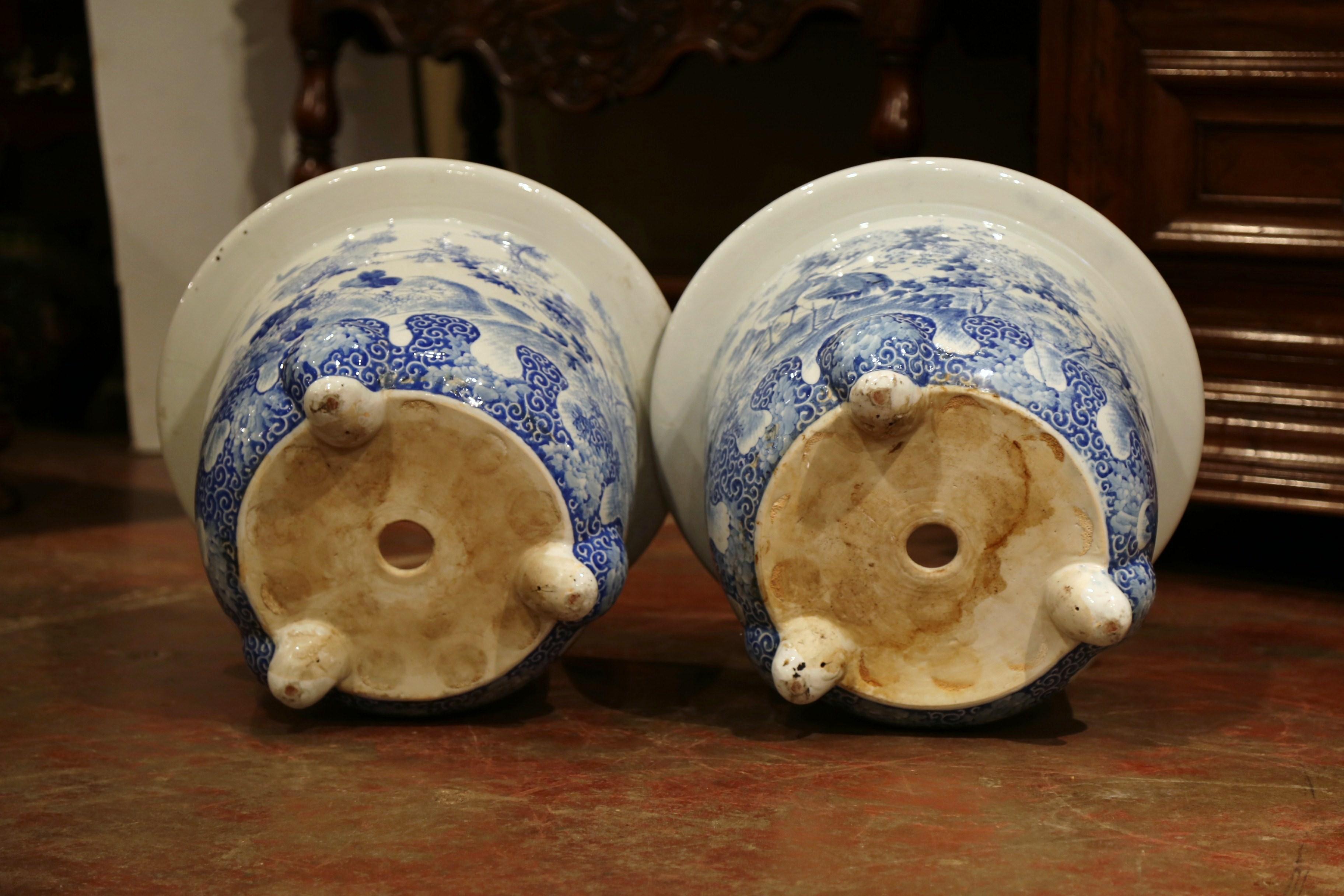 Pair of 19th Century Japanese Meiji Period Blue and White Porcelain Cache-Pots 1