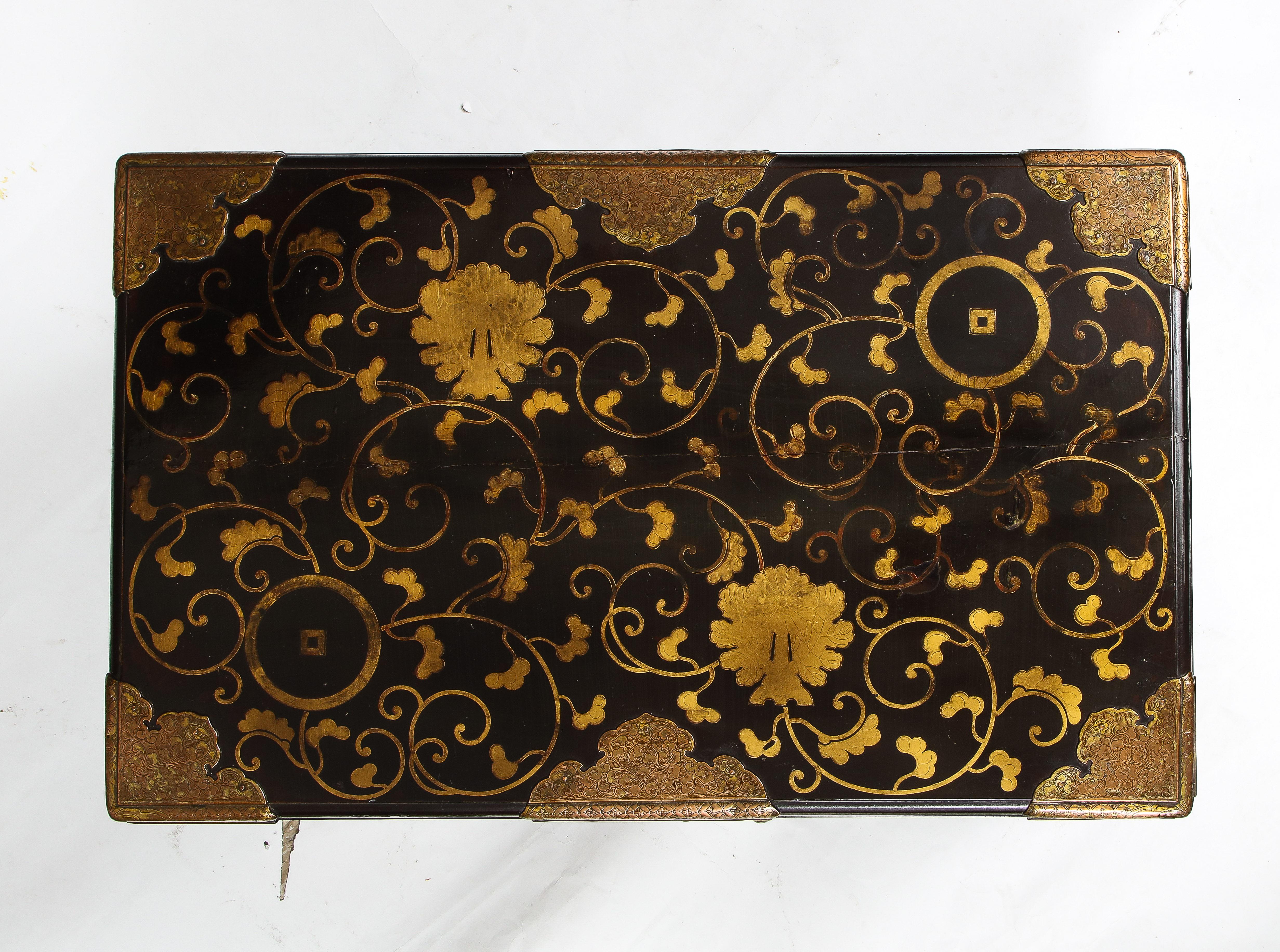  Pair of 19th Century Japanese Meiji Period Dore Bronze Mounted Lacquered Chests For Sale 6