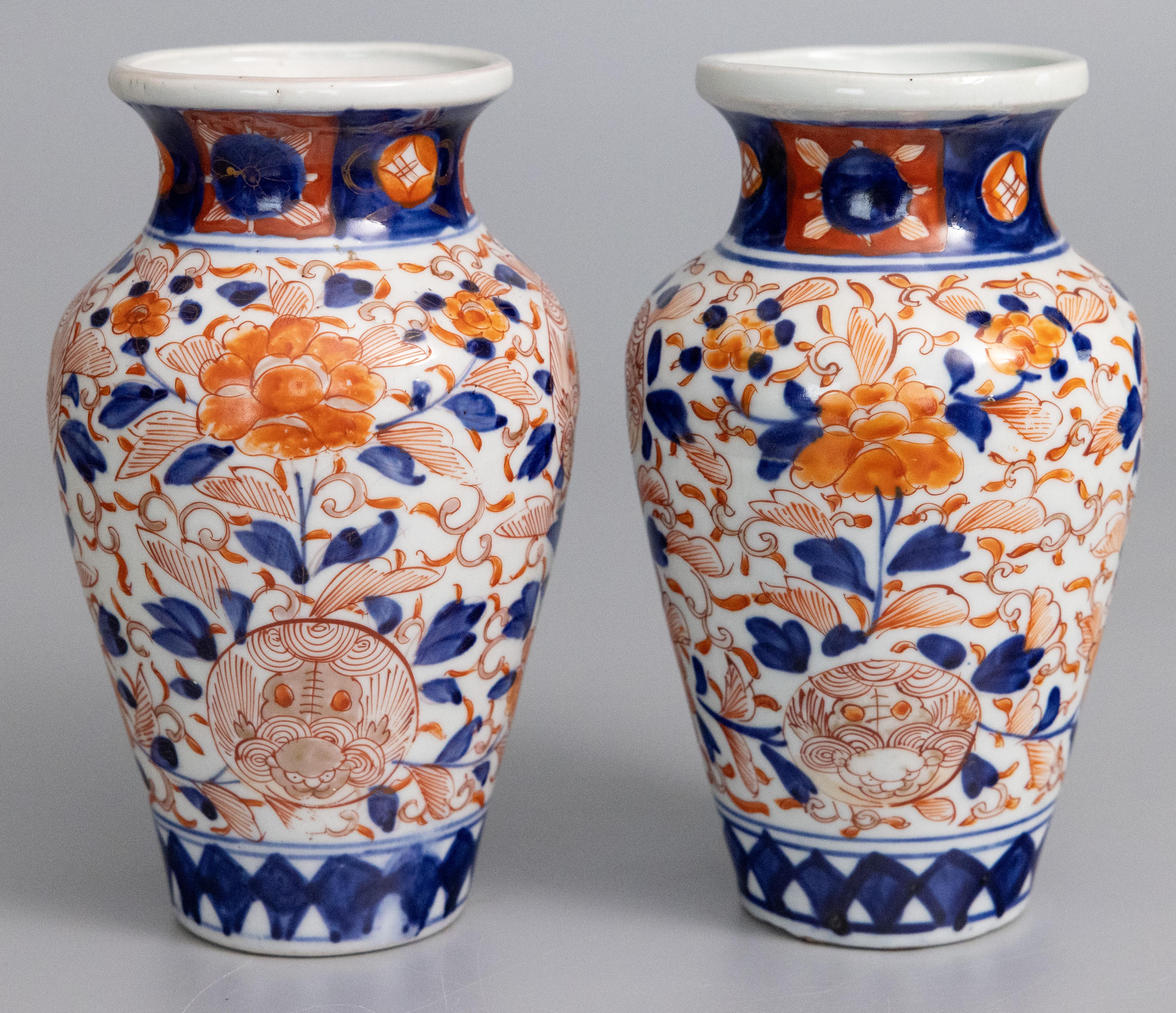 Pair of 19th Century Japanese Meiji Period Imari Porcelain Vases For Sale 7