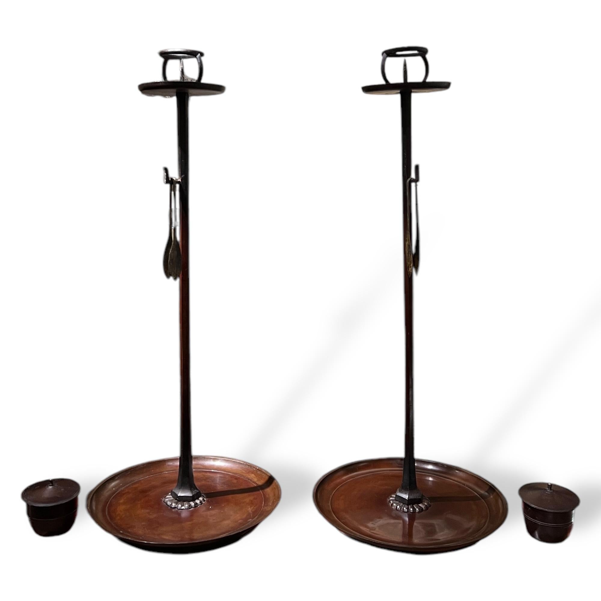 Pair of 19th Century Japanese Shokudai Bronze Candle Stands 1